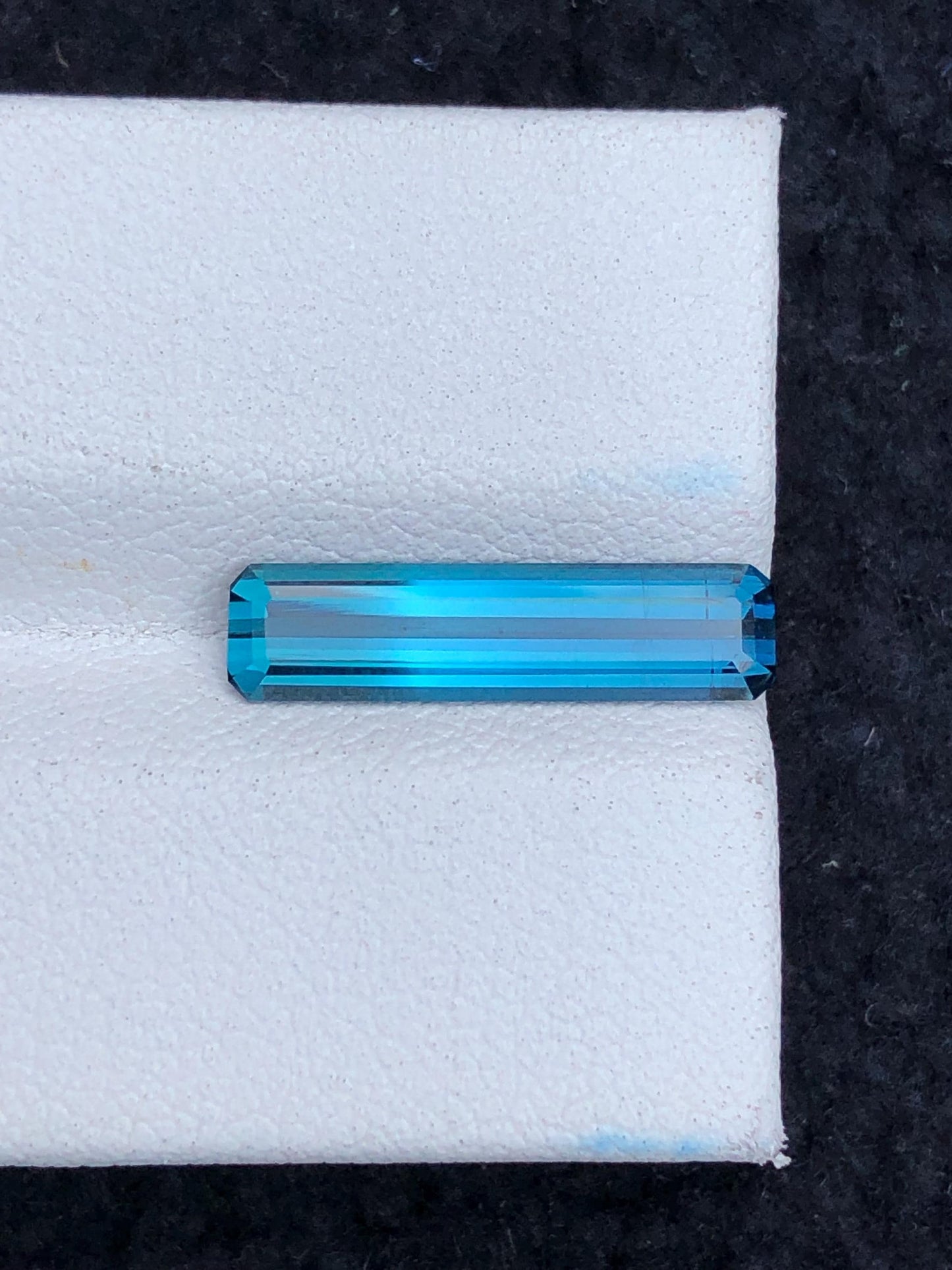 2.35 ct neon blue bi colour tourmaline faceted natural