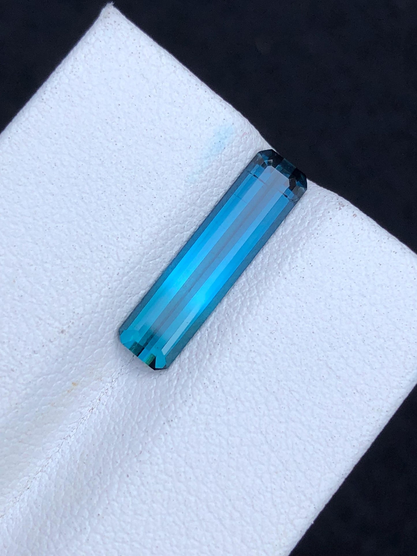 2.35 ct neon blue bi colour tourmaline faceted natural