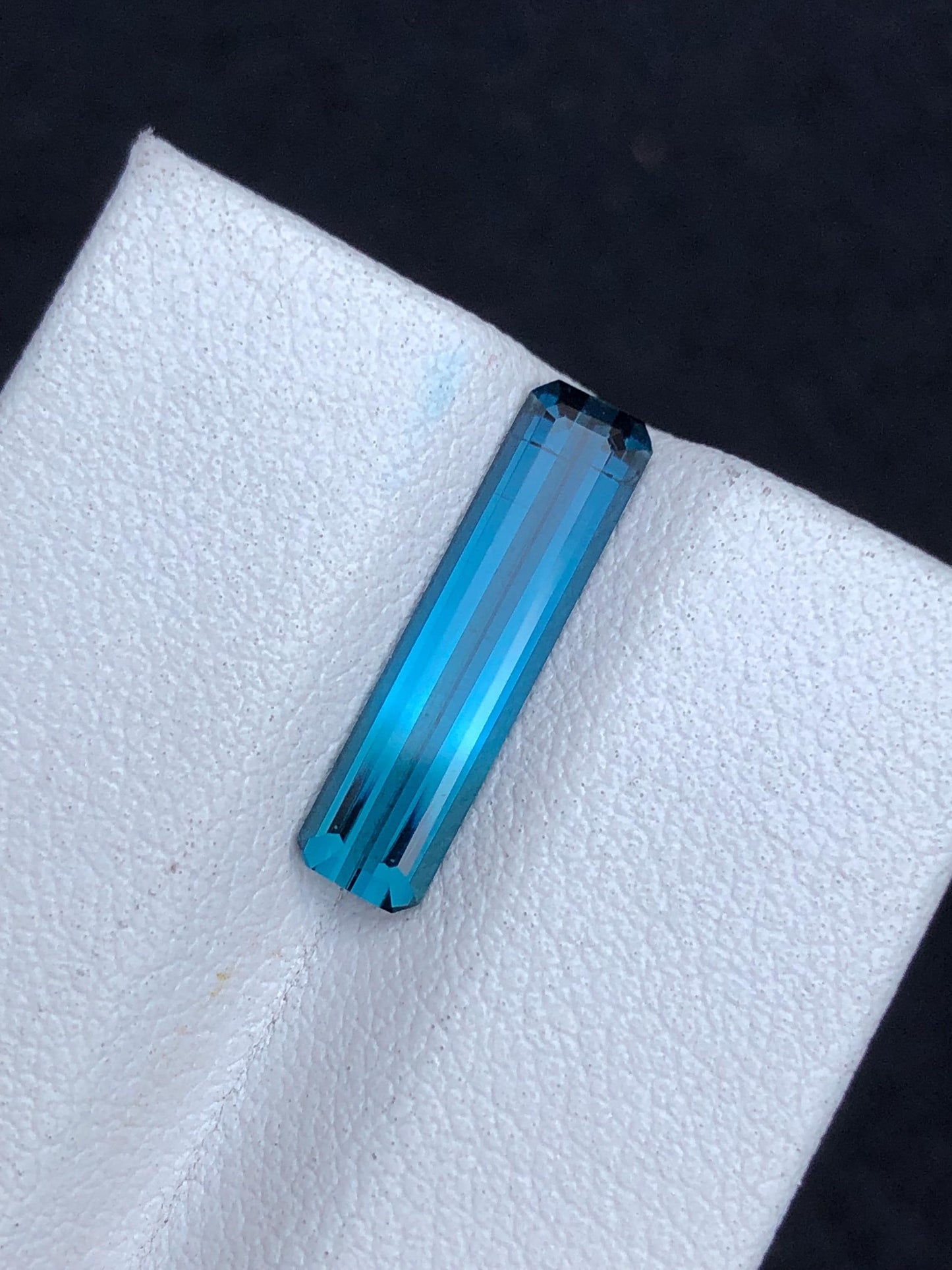 2.35 ct neon blue bi colour tourmaline faceted natural