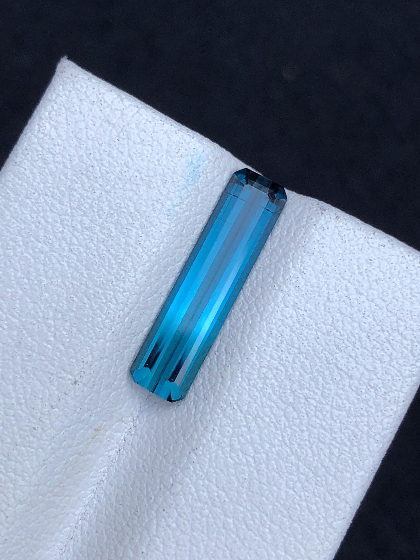 2.35 ct neon blue bi colour tourmaline faceted natural