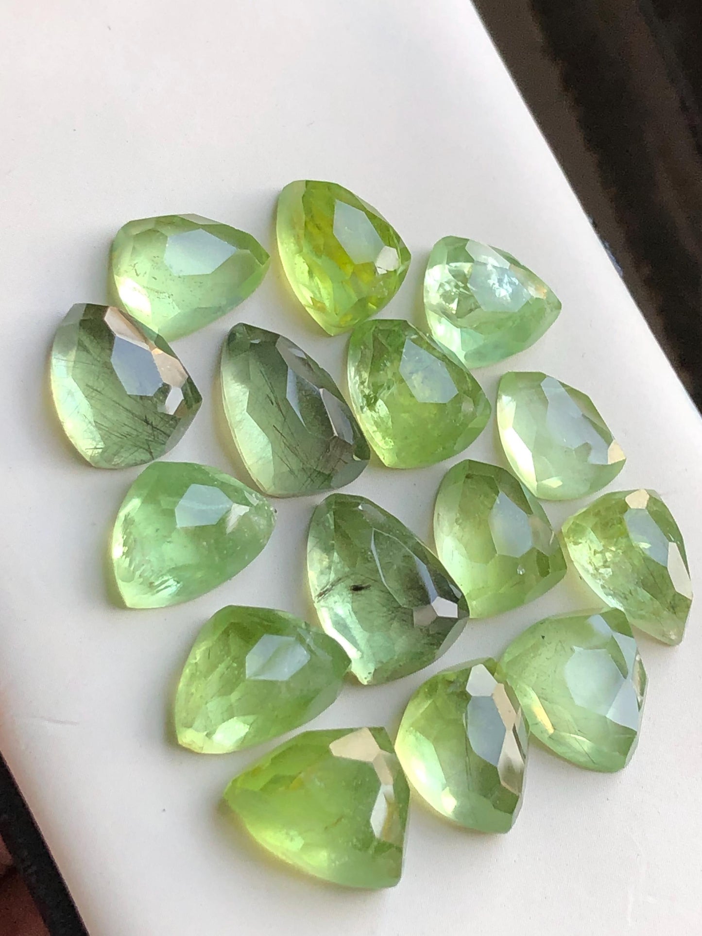 91.80 carats Peridot rose cuts lot