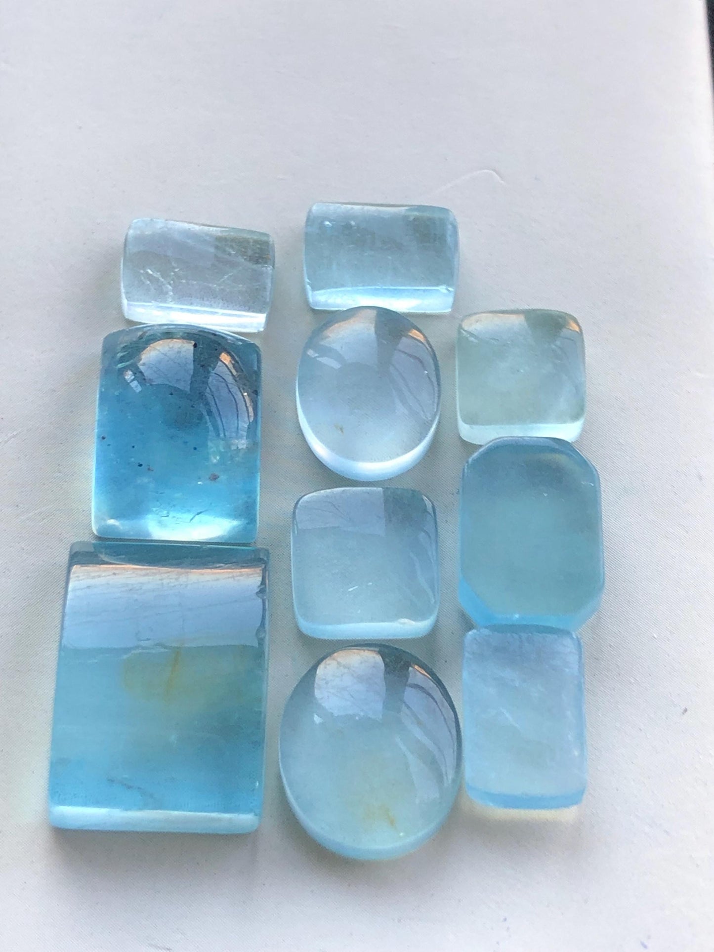 71.60 carats Aquamarine cabochons lot