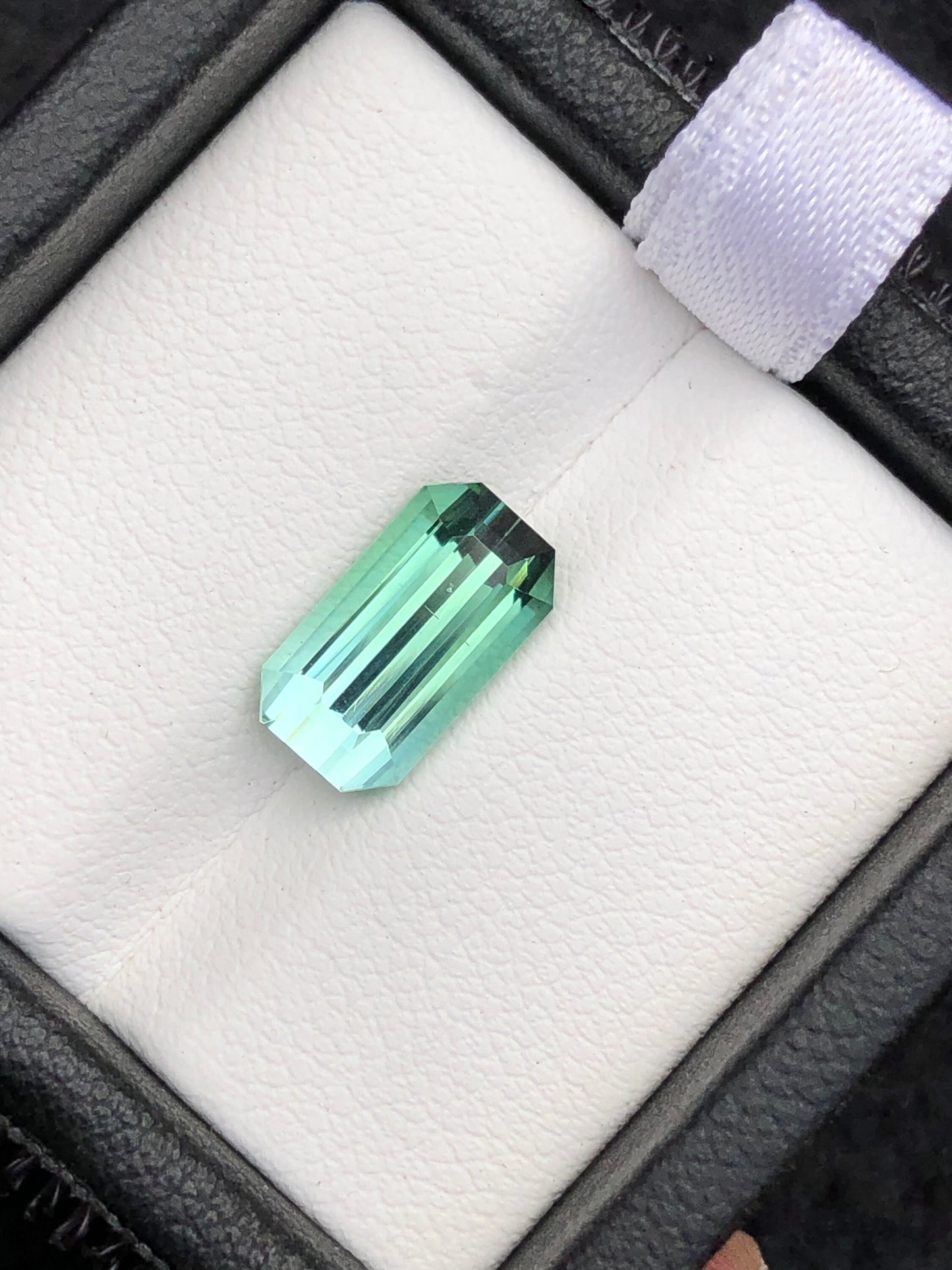Green Tourmaline Faceted 2.95 ct - Natural Gemstone for Jewelry from Afghanistan
