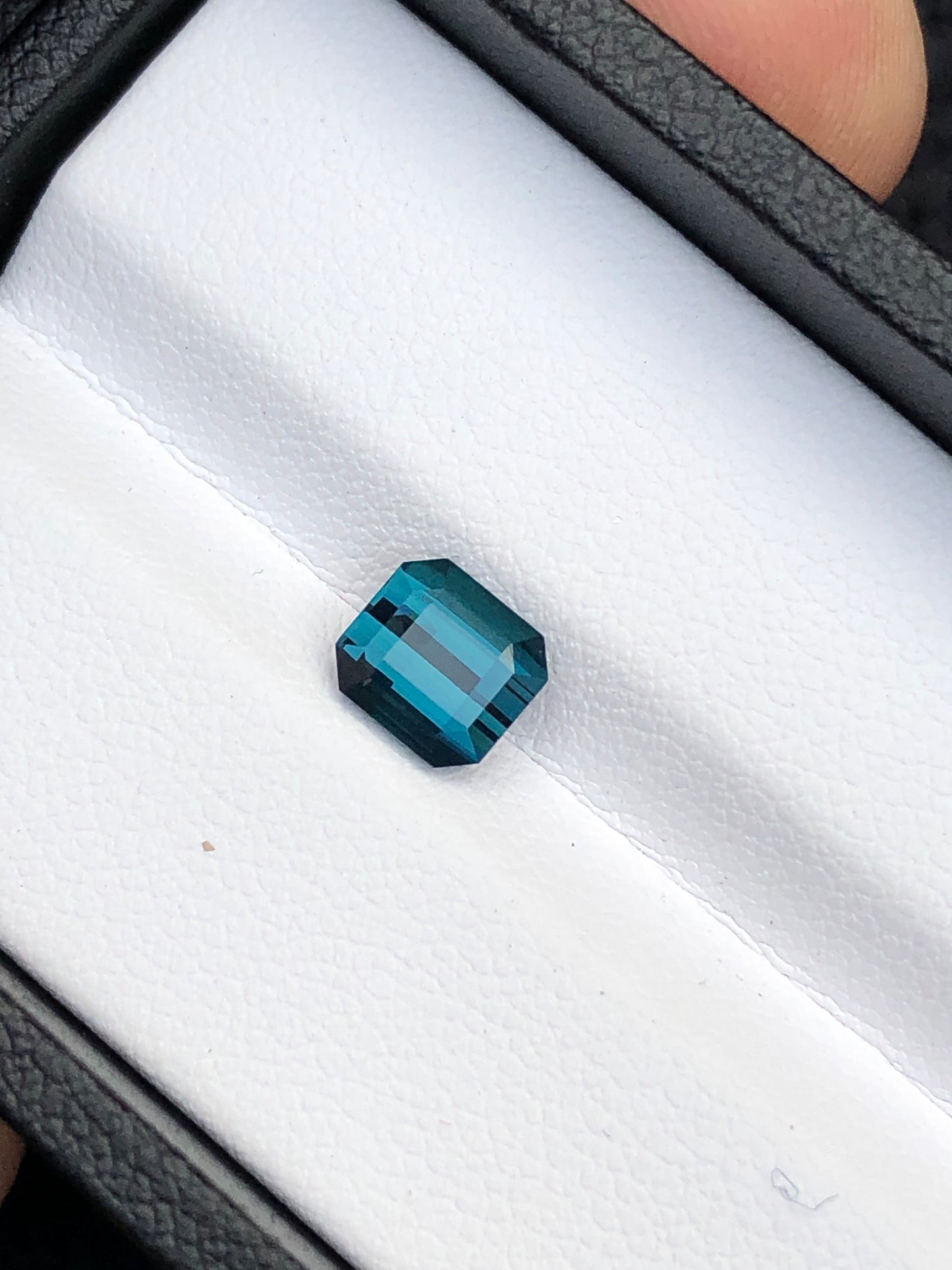 Indicolite Tourmaline Faceted 1.50 ct - Fine Jewelry Gemstone