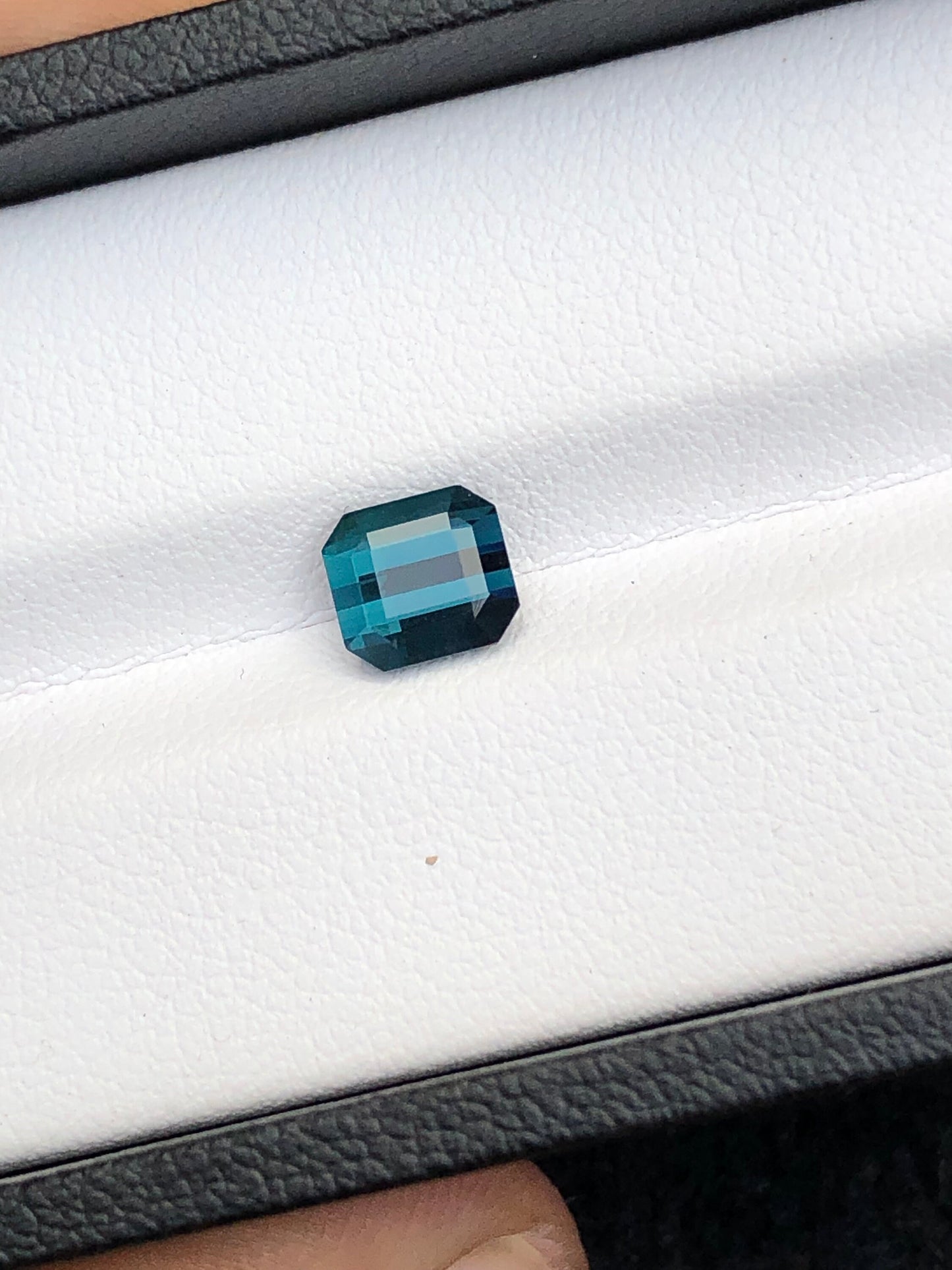 Indicolite Tourmaline Faceted 1.50 ct - Fine Jewelry Gemstone