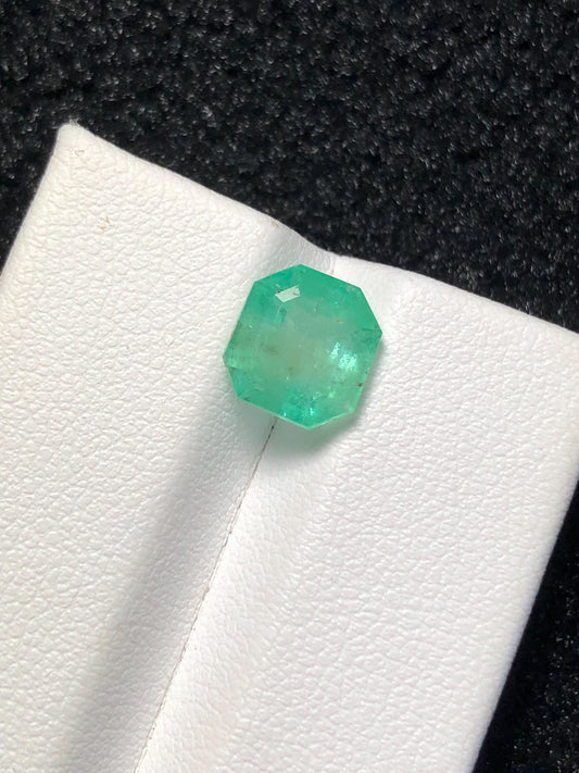 Emerald Faceted 2.50 ct - Panjsher Mine Afghanistan