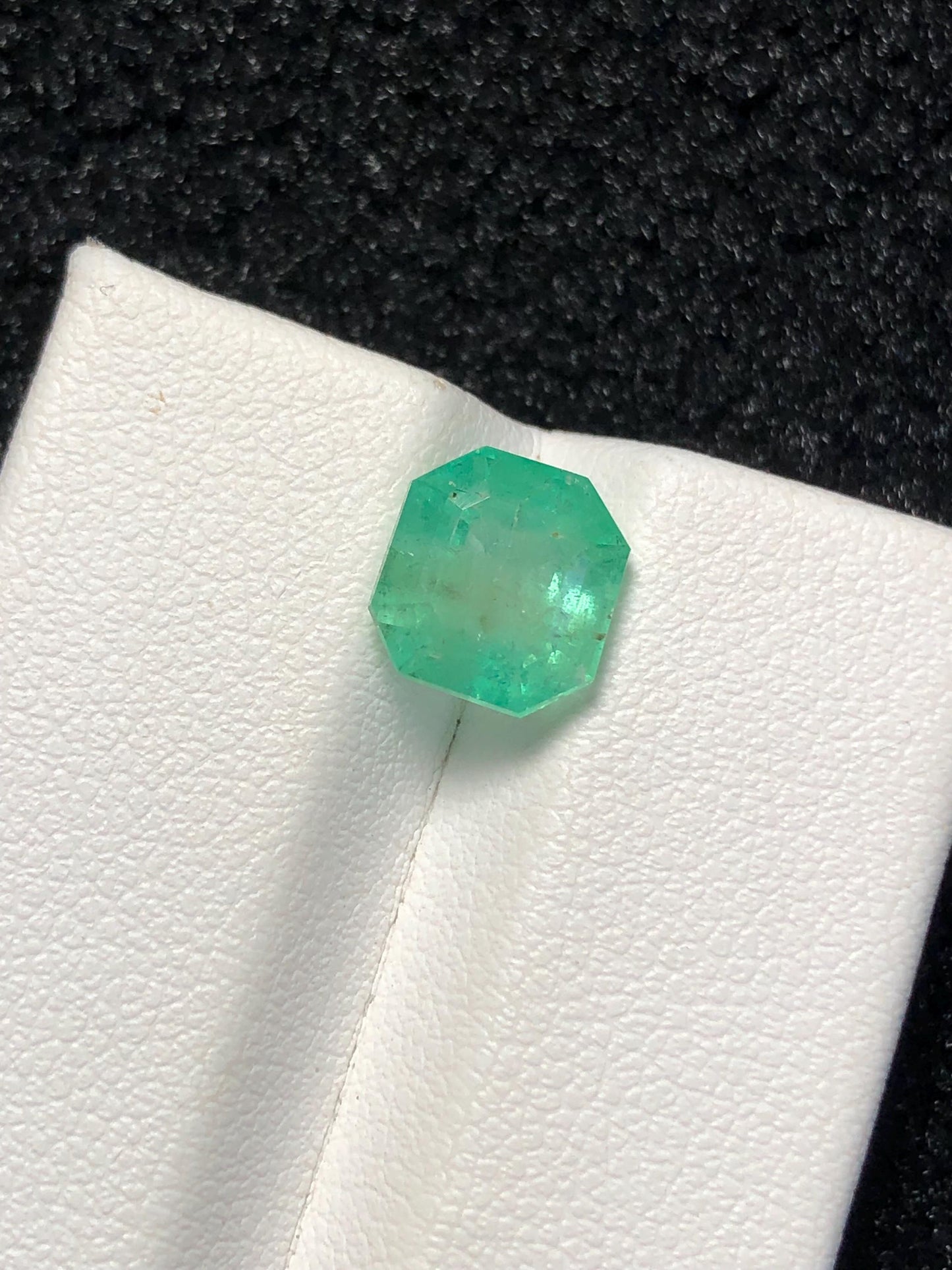 Emerald Faceted 2.50 ct - Panjsher Mine Afghanistan