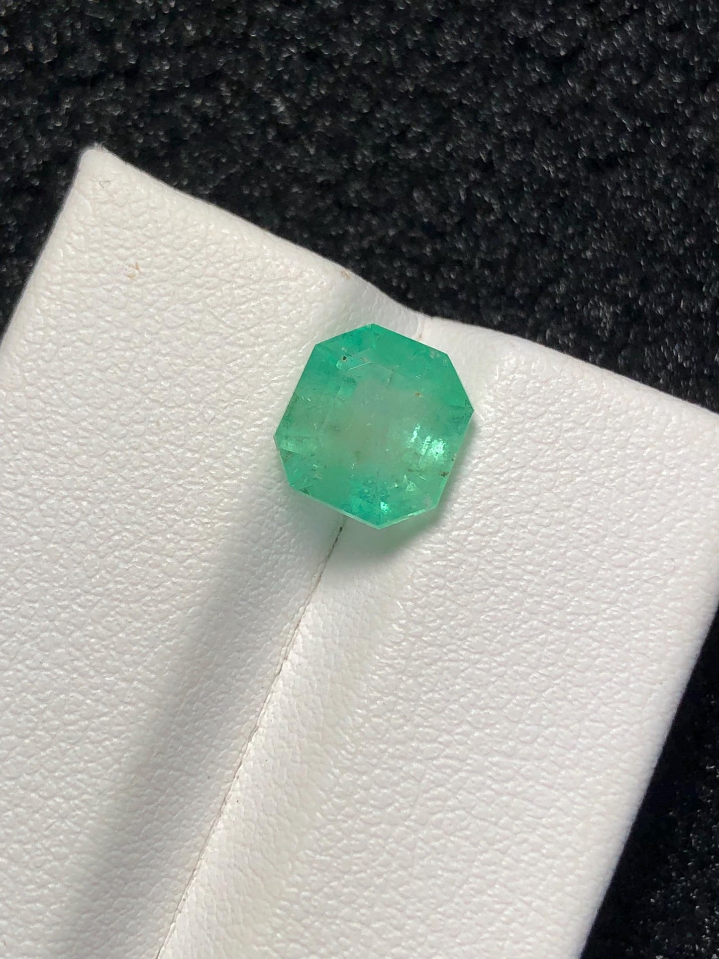 Emerald Faceted 2.50 ct - Panjsher Mine Afghanistan