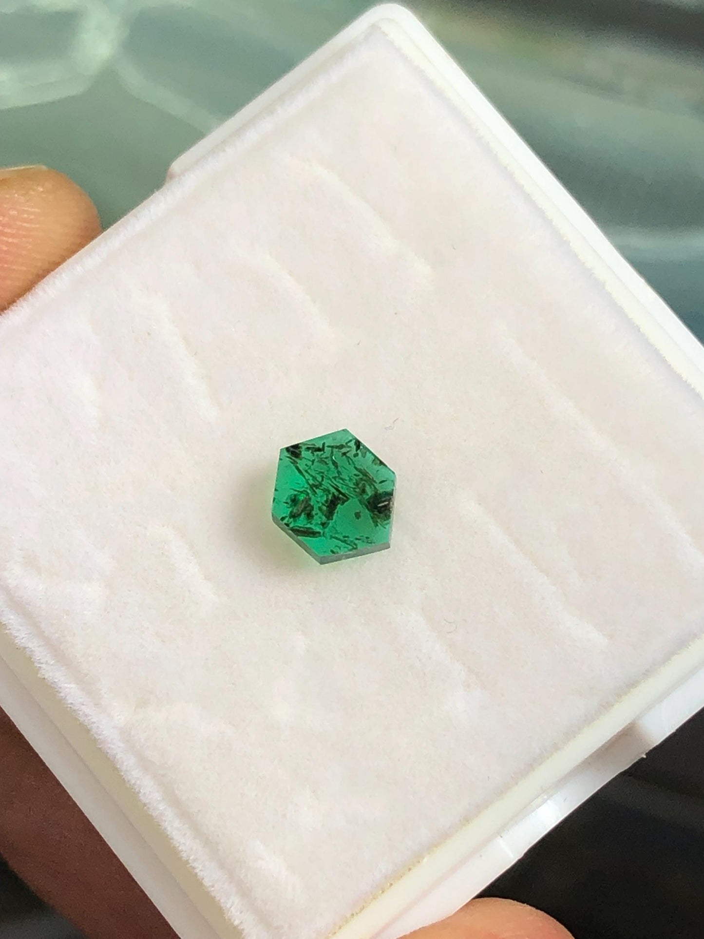 Emerald Slice 0.85 ct - Panjsher Mines Specimen