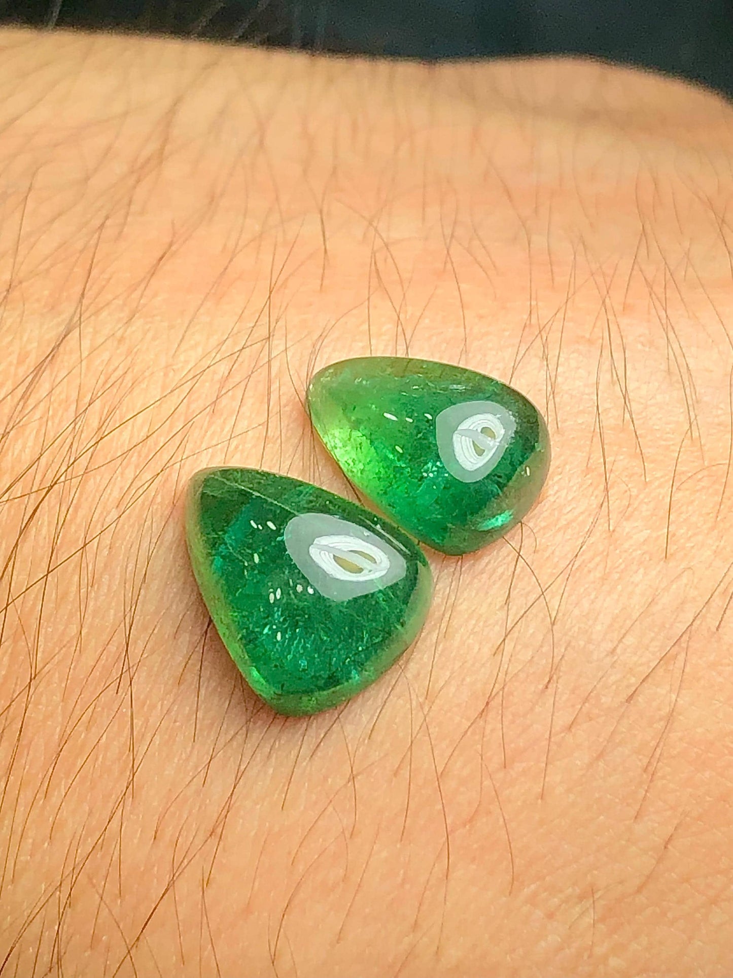 Green Tourmaline Cabochon 9.40 ct - Polished Stone for Healing Jewelry