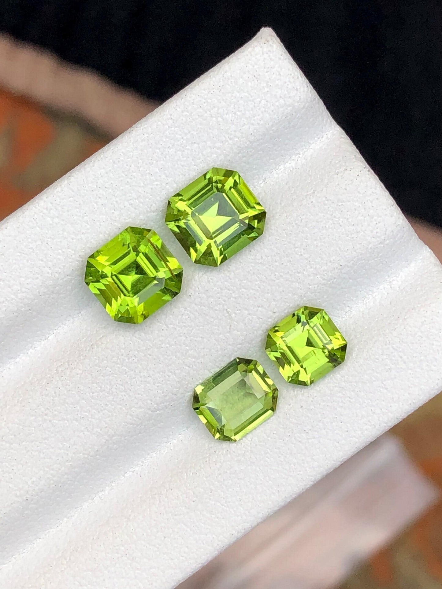 Green Peridot Faceted Lot 5.50 ct - Natural Stones from Pakistan Skardu