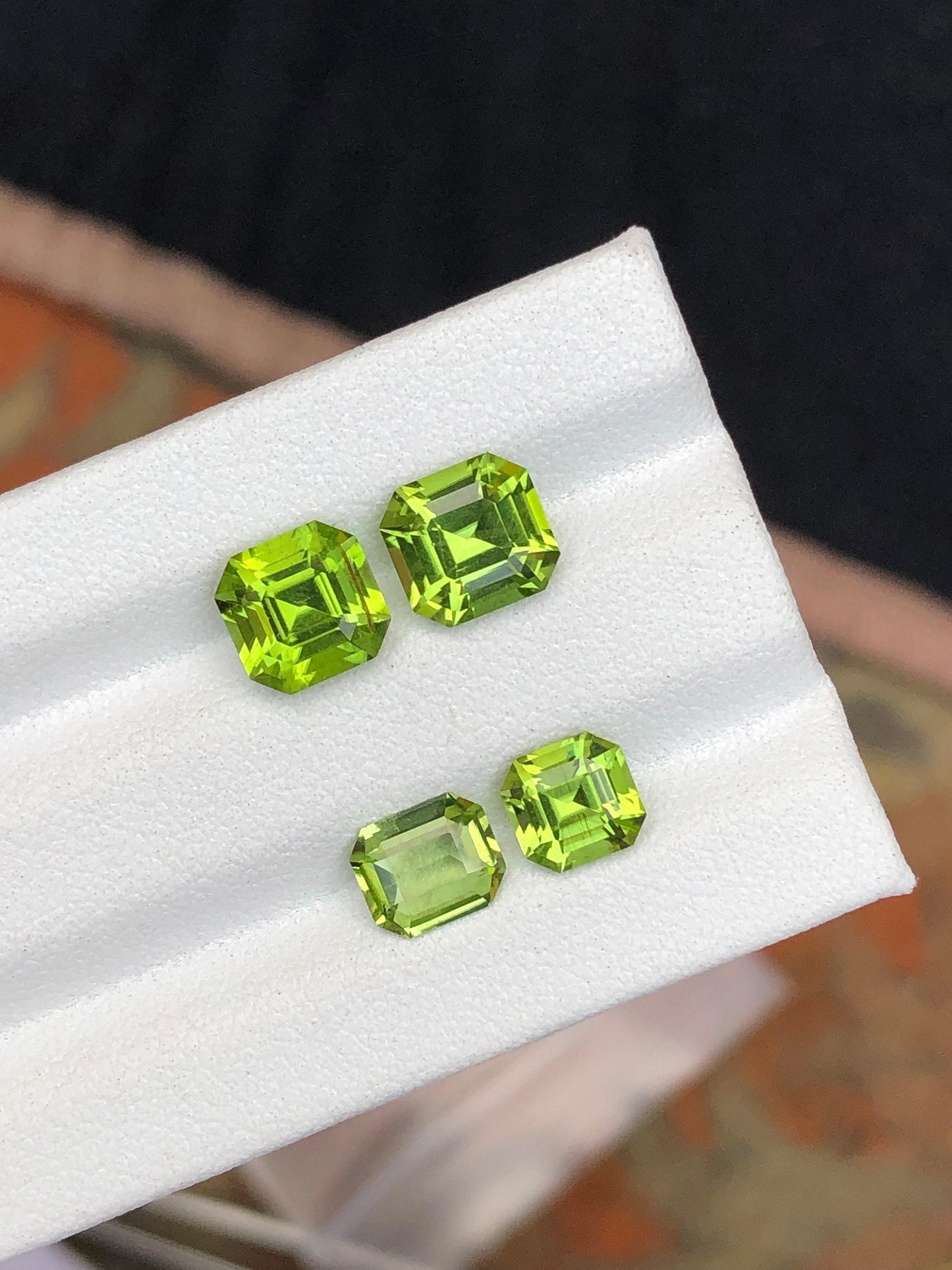 Green Peridot Faceted Lot 5.50 ct - Natural Stones from Pakistan Skardu
