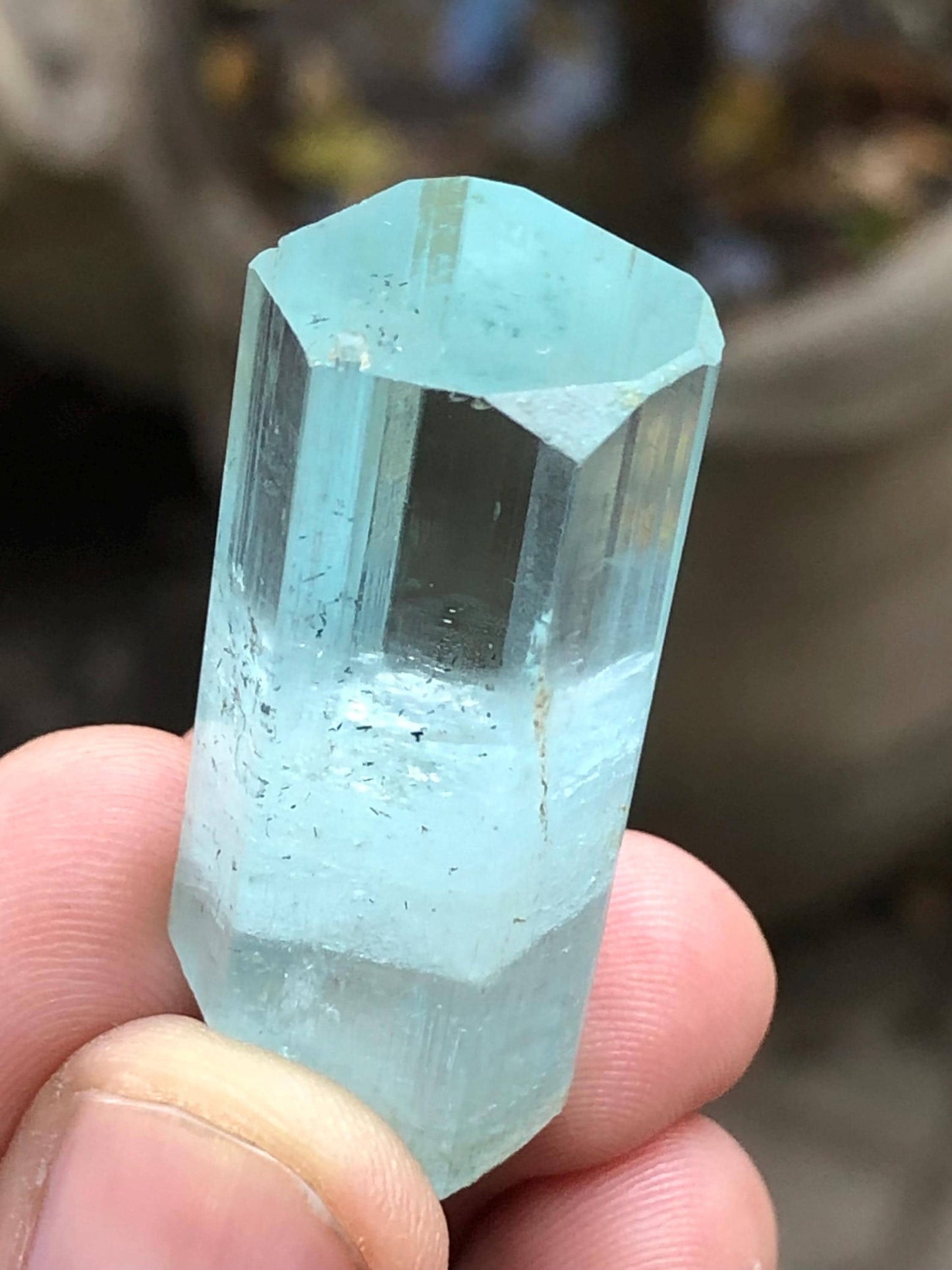 Aquamarine Crystal 20 g - Terminated Natural Specimen from Pakistan