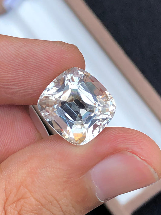 Topaz Faceted 12.35 ct - Skardu Origin Natural Gem for Jewelry