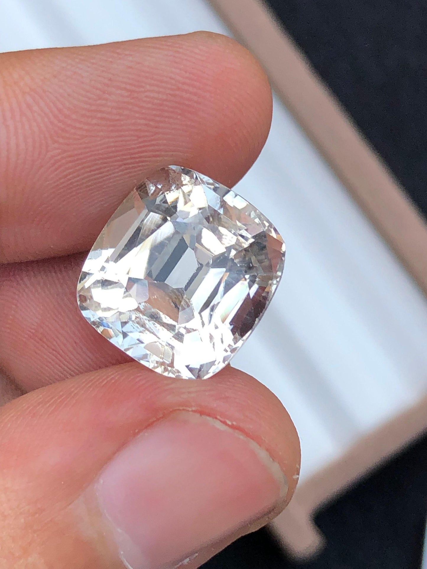 Topaz Faceted 12.35 ct - Skardu Origin Natural Gem for Jewelry