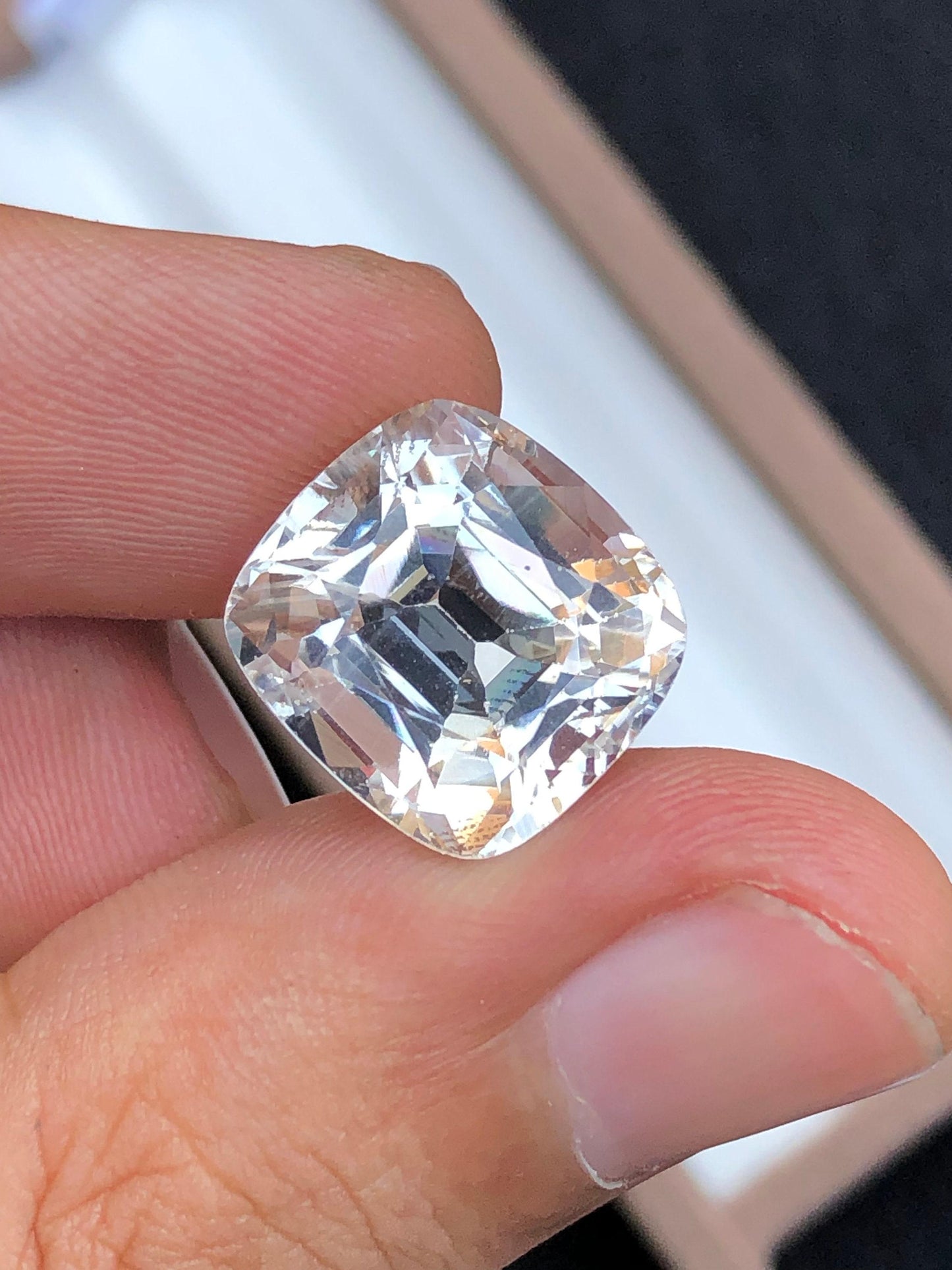 Topaz Faceted 12.35 ct - Skardu Origin Natural Gem for Jewelry