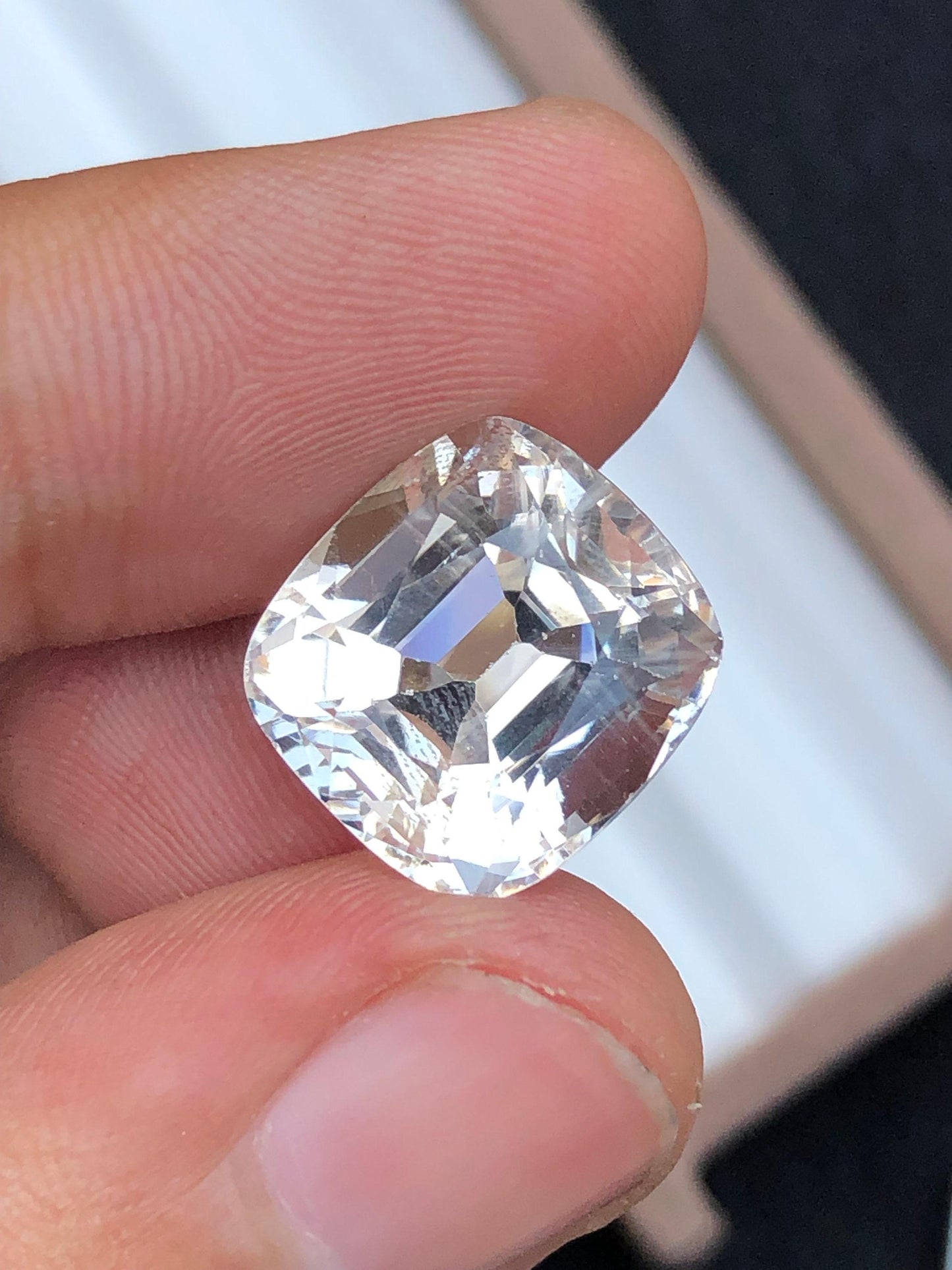 Topaz Faceted 12.35 ct - Skardu Origin Natural Gem for Jewelry