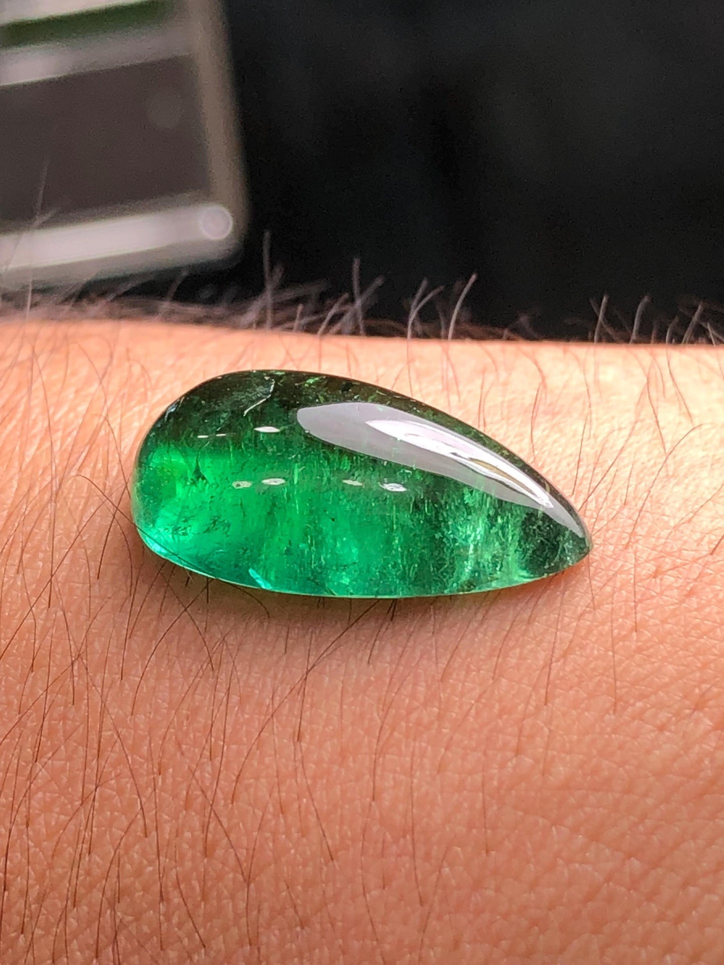 Green Tourmaline Cabochon 12.50 ct - Natural Gem for Ring or Pendant