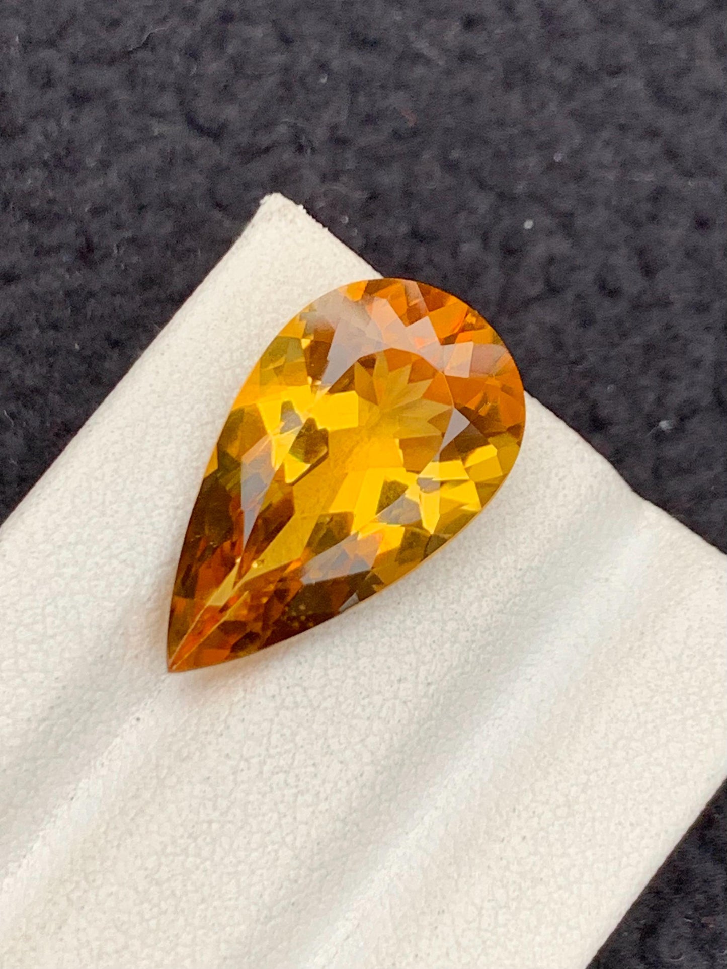 Golden Beryl Cabochon 8.10 ct - Drop Shape Gem for Pendant Jewelry