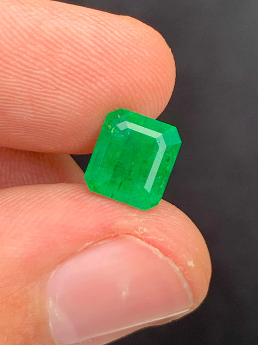 Emerald Faceted 2.40 ct - Natural Green Gem from Swat Pakistan