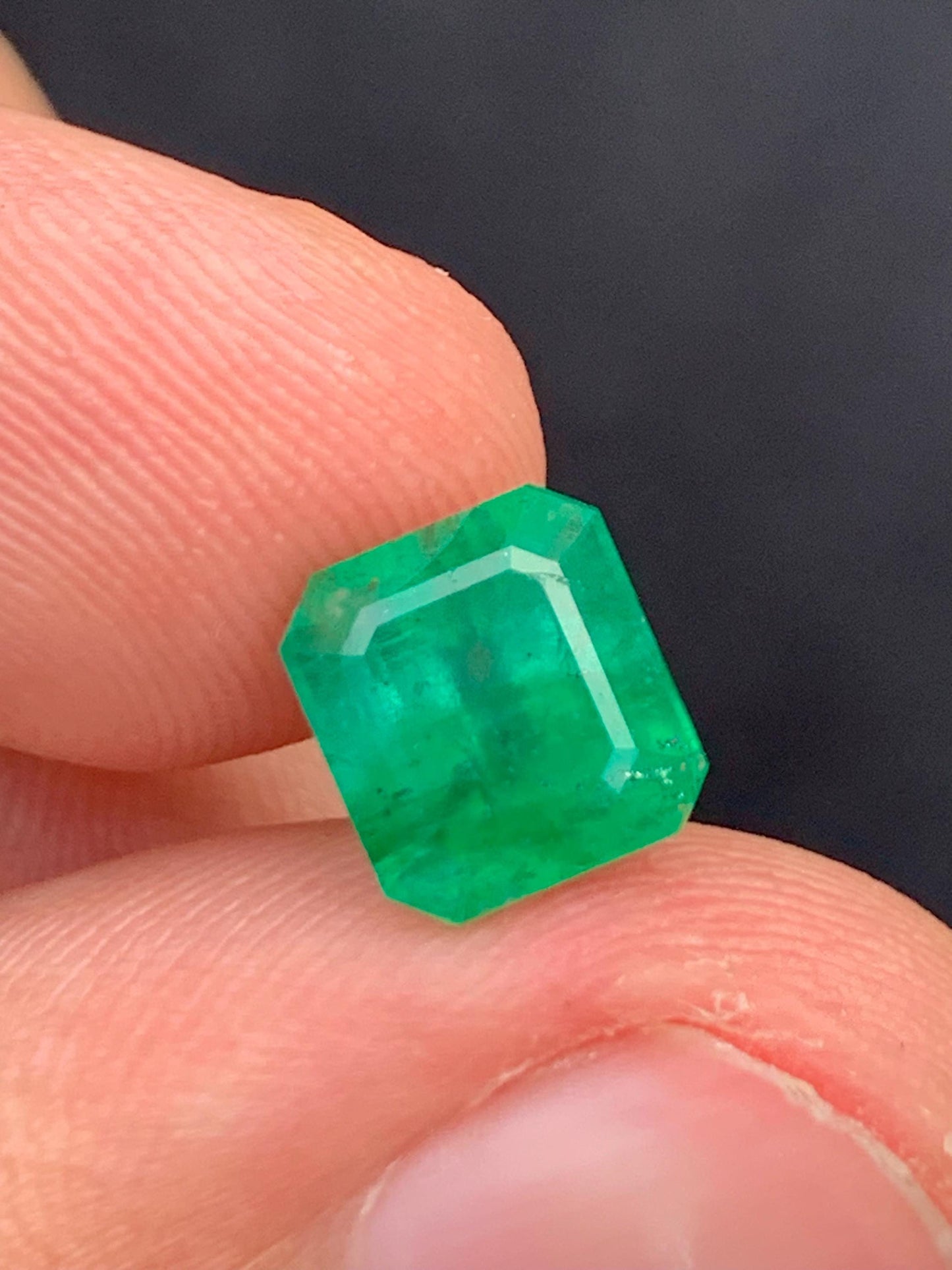 Emerald Faceted 2.75 ct - Swat Mine Gemstone for Jewelry