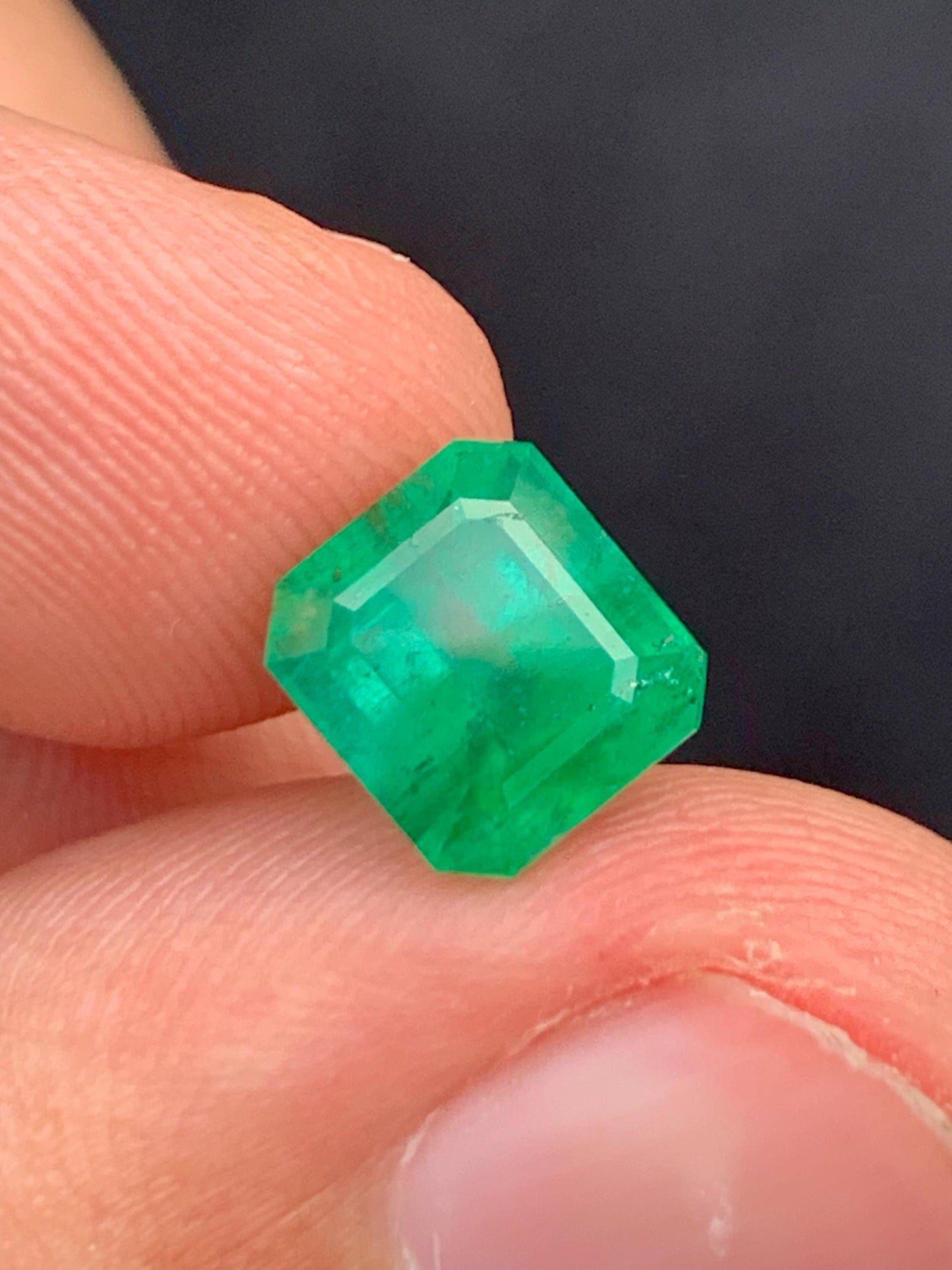 Emerald Faceted 2.75 ct - Swat Mine Gemstone for Jewelry
