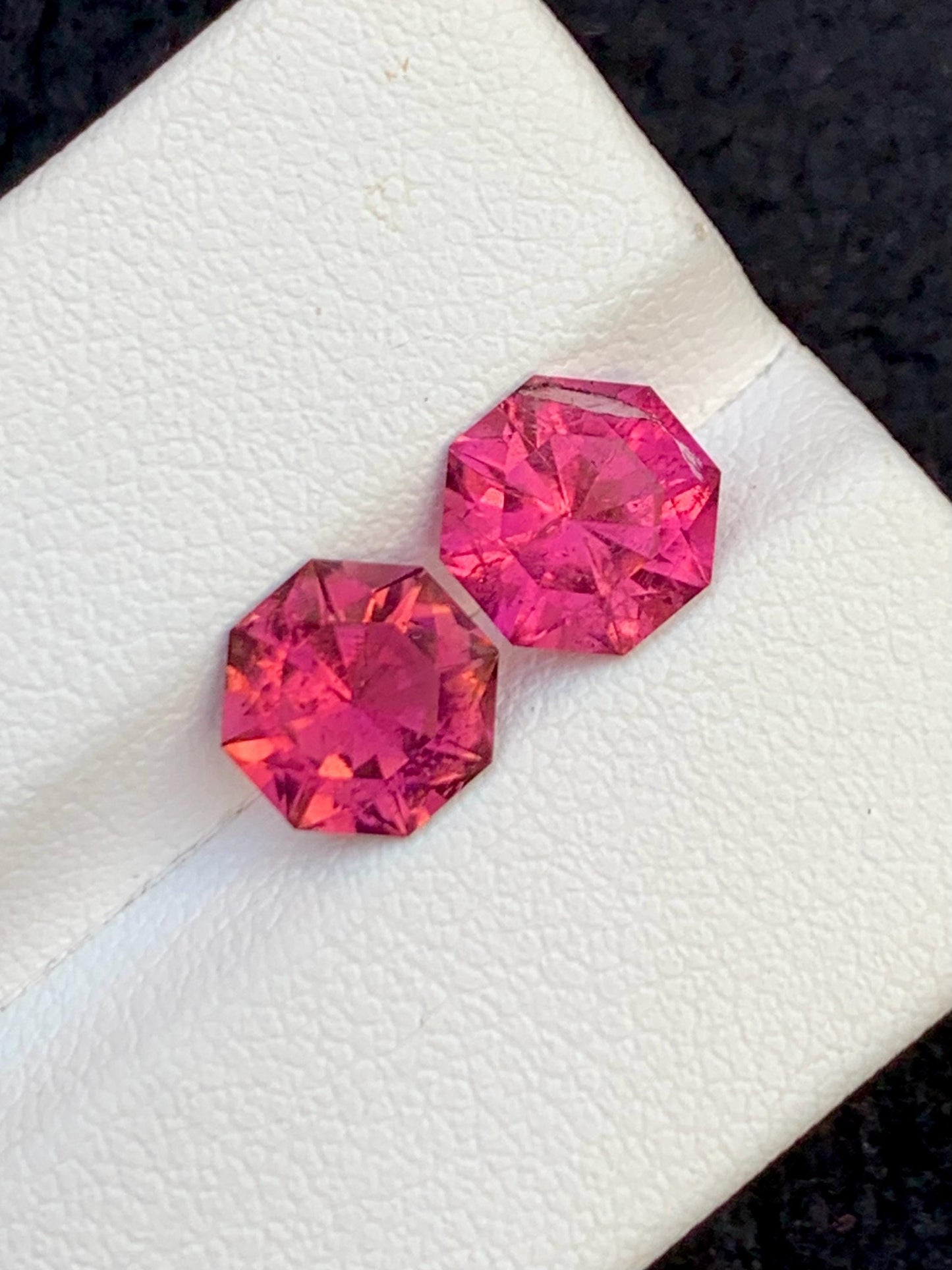 Red Tourmaline Pair Faceted 3.10 ct - Natural Gemstone for Rings
