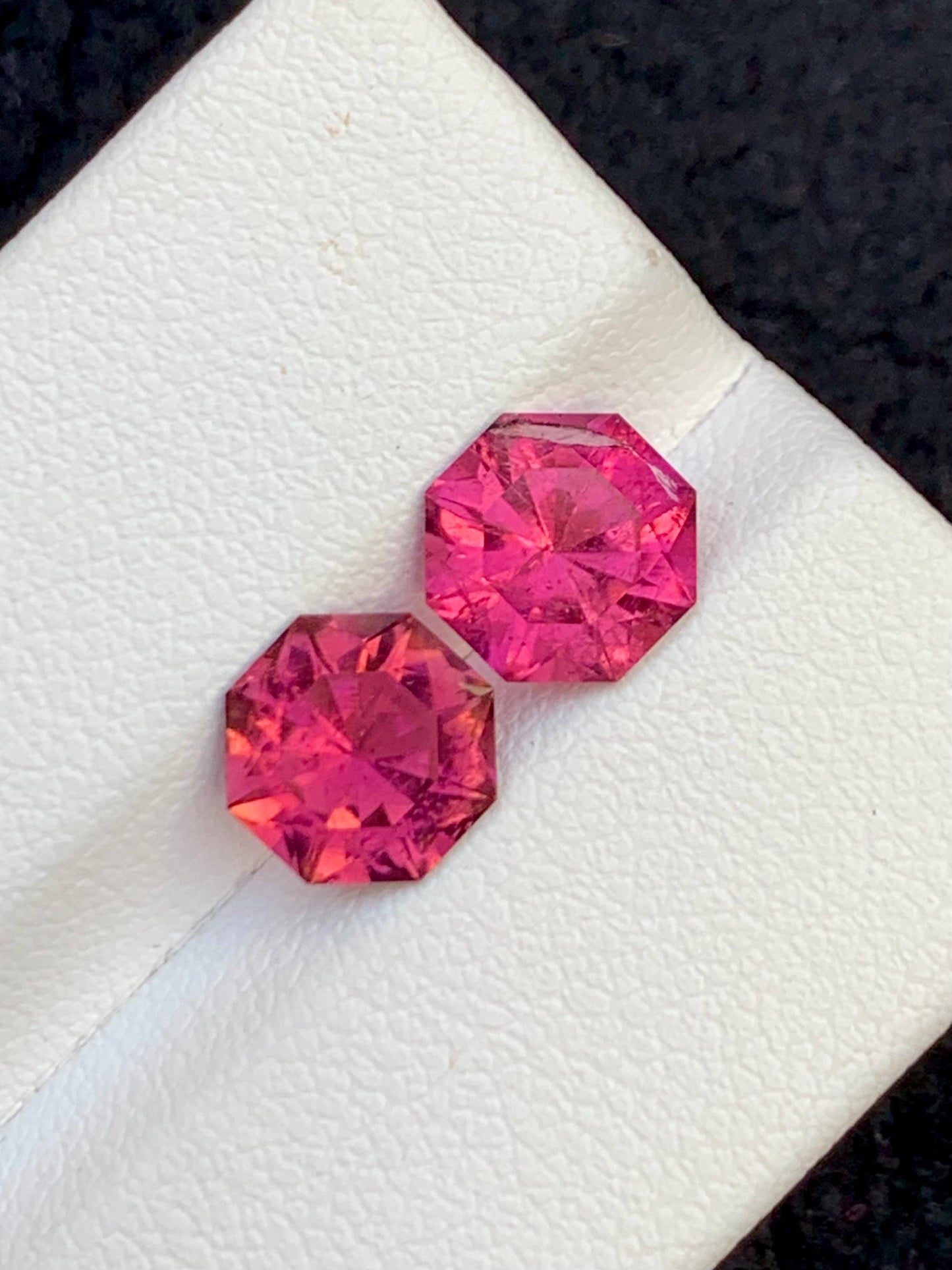 Red Tourmaline Pair Faceted 3.10 ct - Natural Gemstone for Rings
