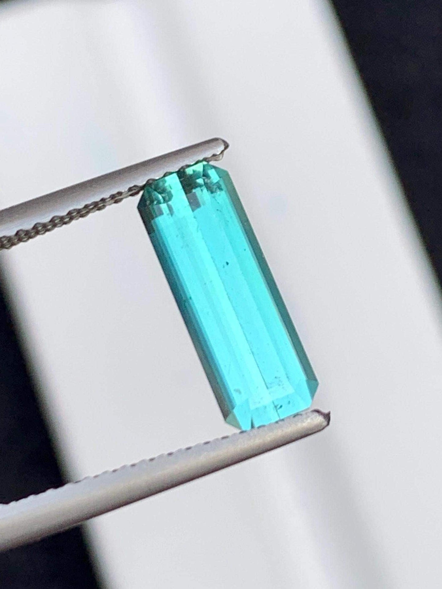 Blue Tourmaline Faceted 1.70 ct - Gemstone for Engagement Ring