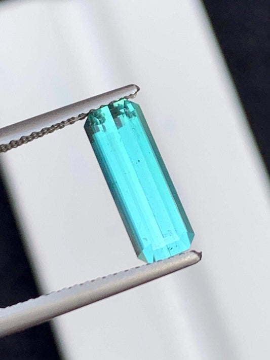 Blue Tourmaline Faceted 1.70 ct - Gemstone for Engagement Ring
