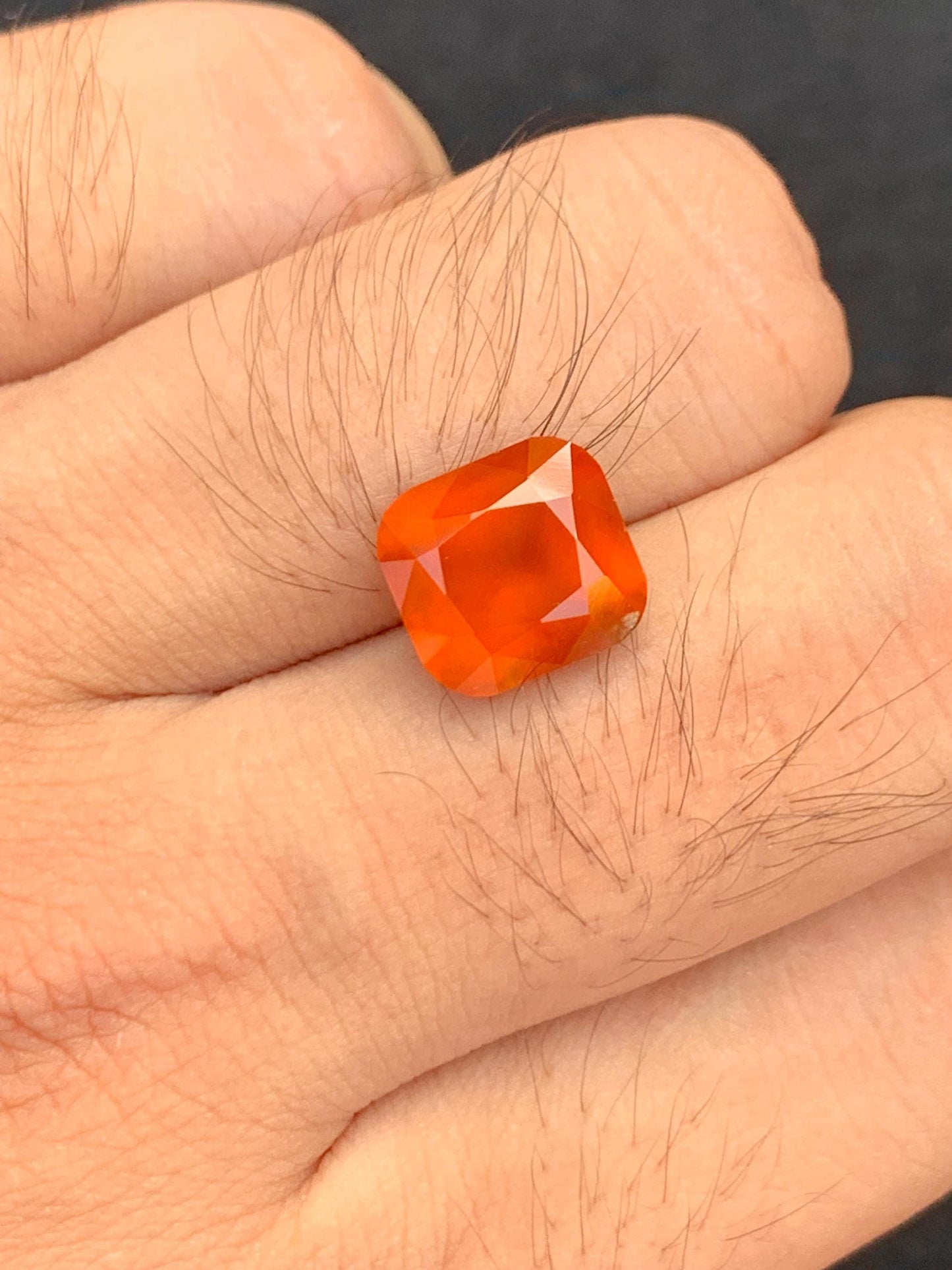 Fanta Garnet Cushion Faceted 7.50 ct - Fine Gemstone for Jewelry