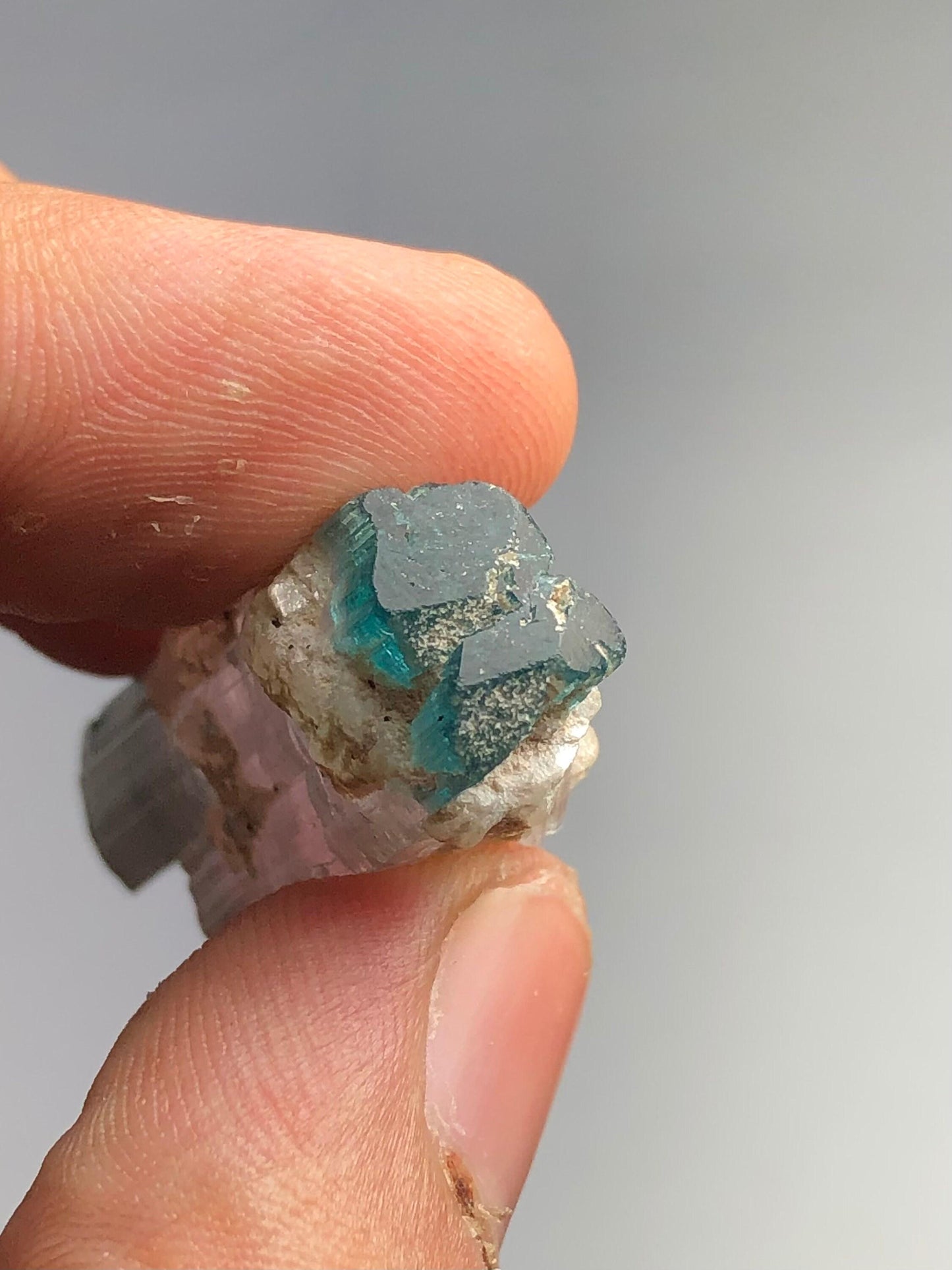 Tourmaline Crystal Specimen 39 ct - Collector Mineral Piece