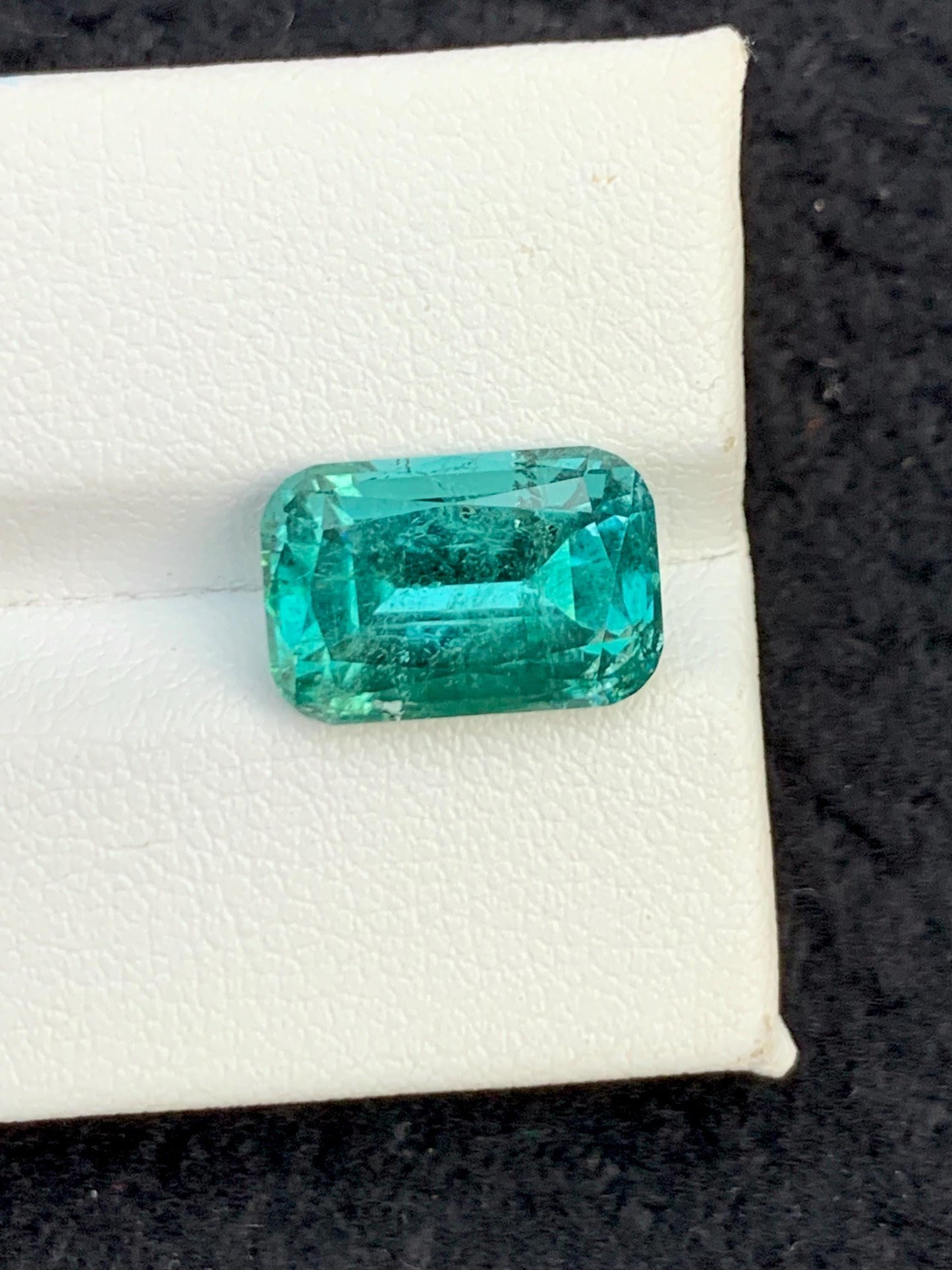 Ocean Blue Tourmaline Faceted 5.75 ct - Stone for Pendant or Necklace