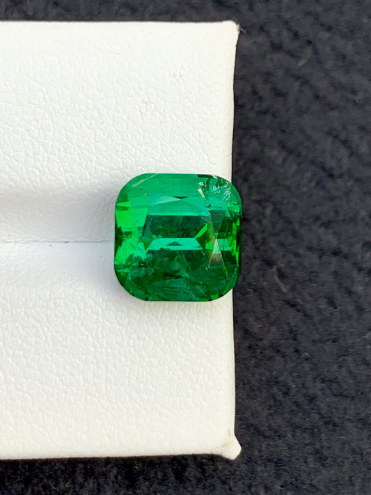 Green Tourmaline Faceted 6.40 ct - Natural Gemstone for Jewelry