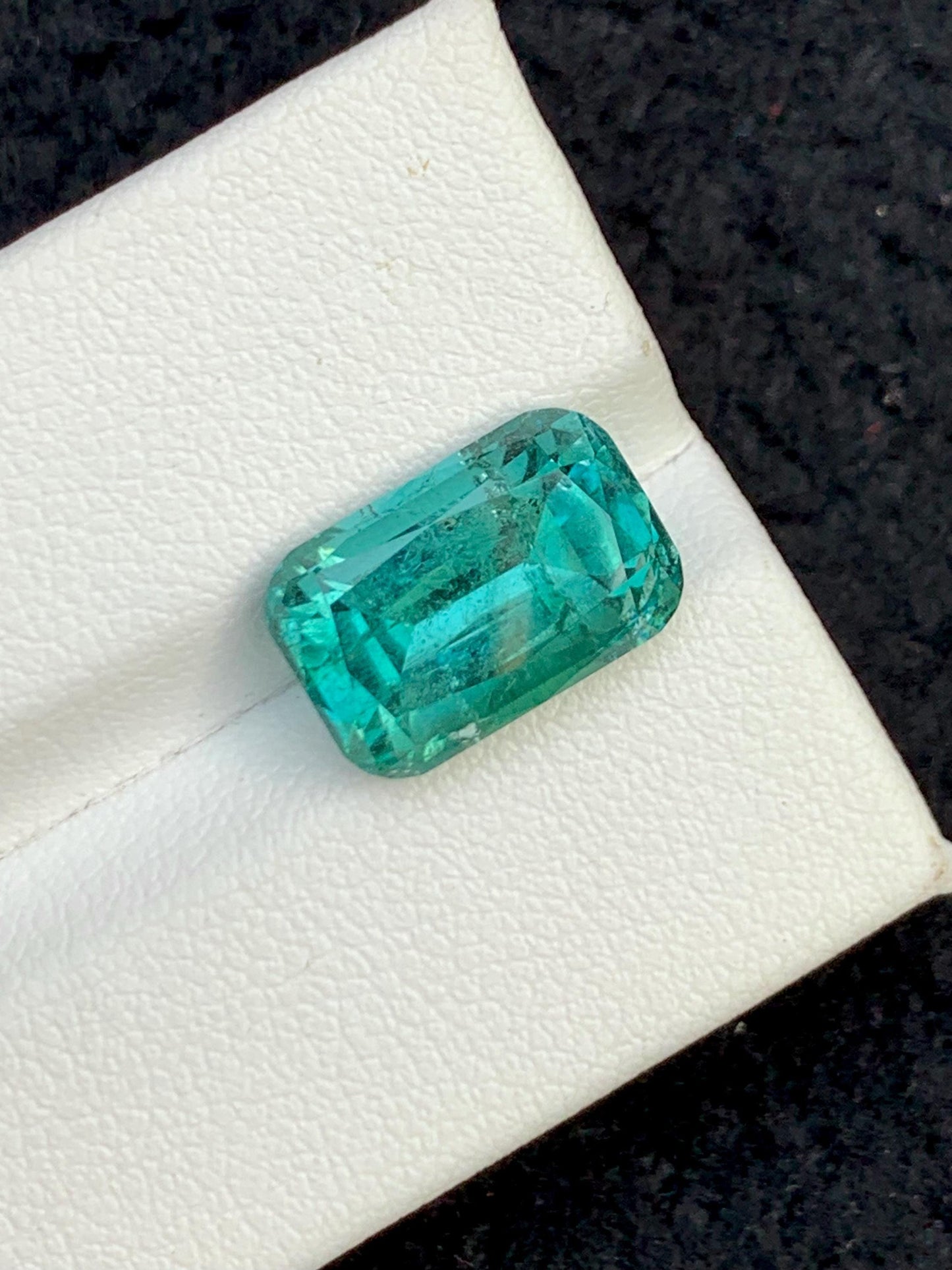 Ocean Blue Tourmaline Faceted 5.75 ct - Stone for Pendant or Necklace