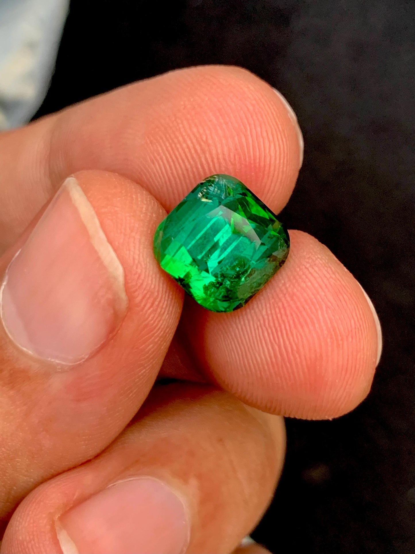 Green Tourmaline Faceted 6.40 ct - Natural Gemstone for Jewelry