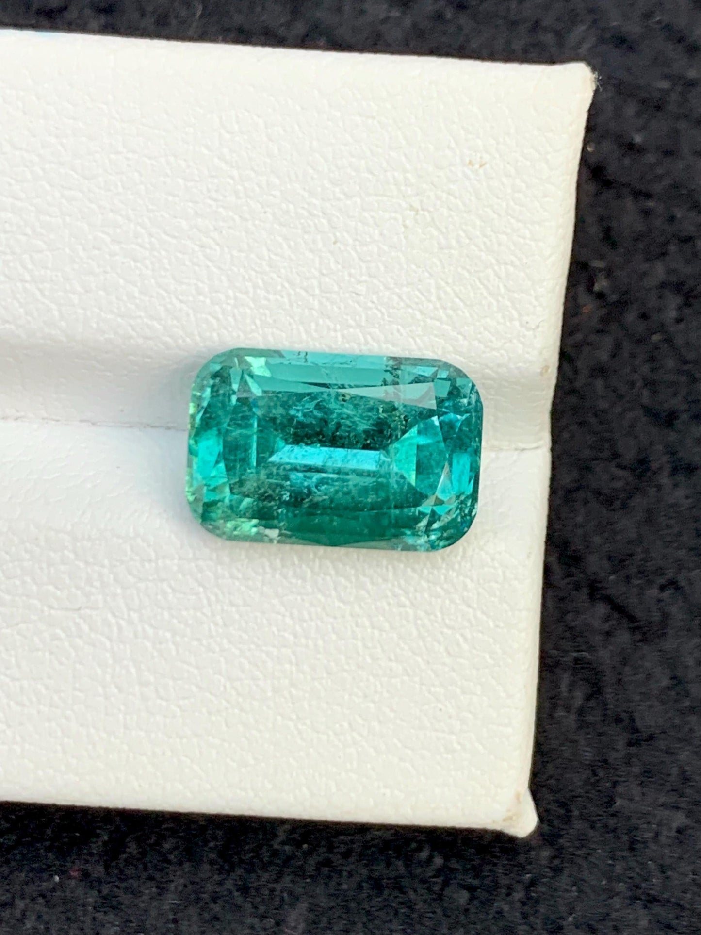 Ocean Blue Tourmaline Faceted 5.75 ct - Stone for Pendant or Necklace