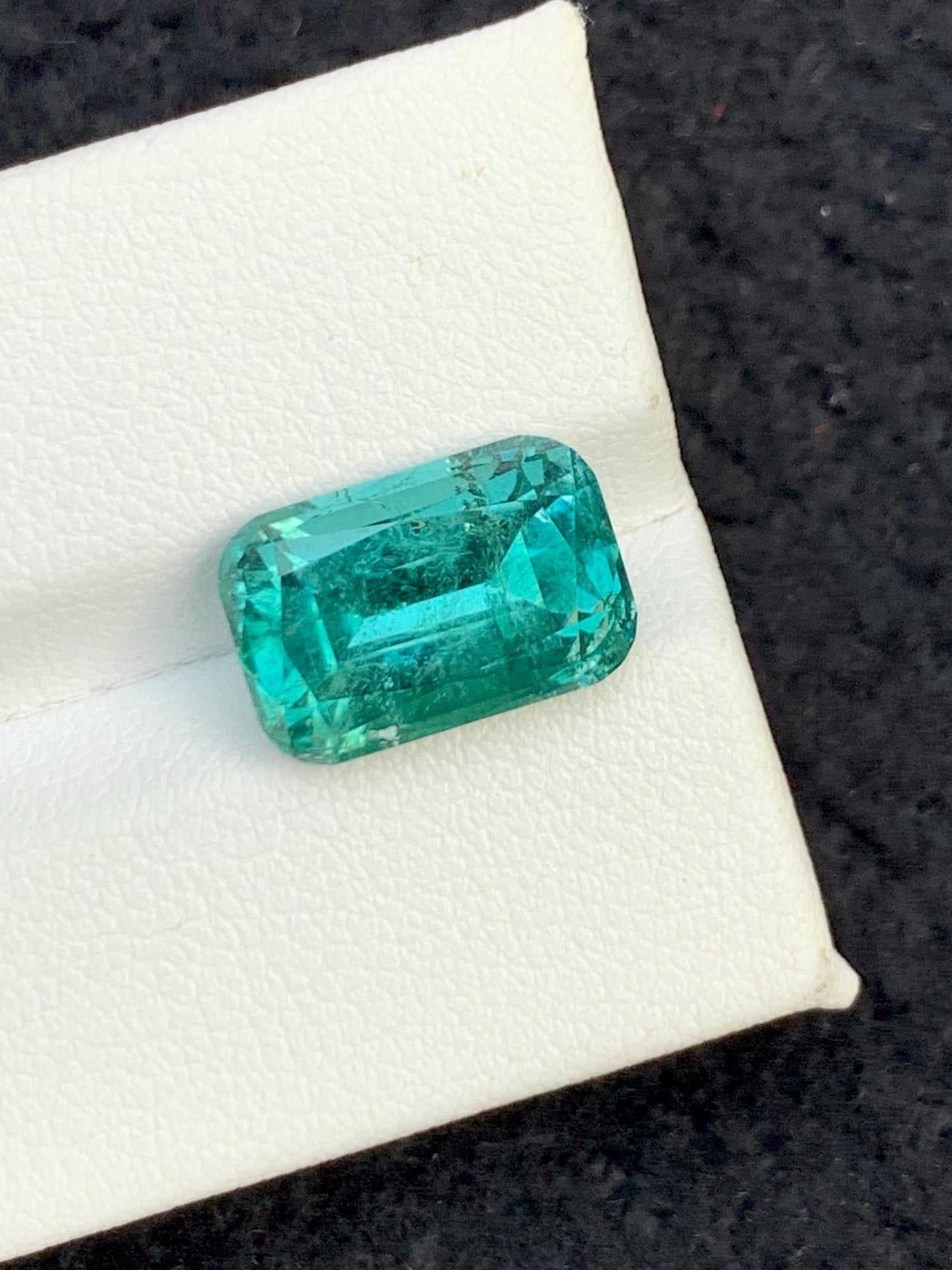 Ocean Blue Tourmaline Faceted 5.75 ct - Stone for Pendant or Necklace