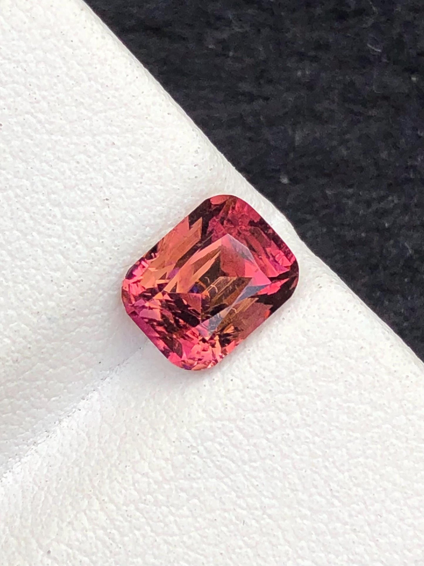 Pink Tourmaline Faceted 1.50 ct - Gemstone for Engagement Ring