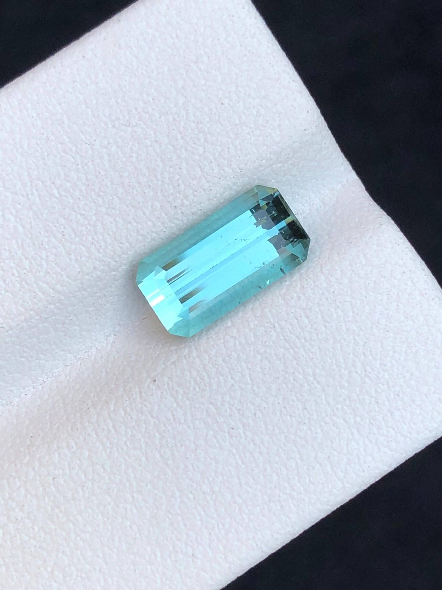 Ocean Blue Tourmaline Faceted 2.40 ct - Gemstone for Rings
