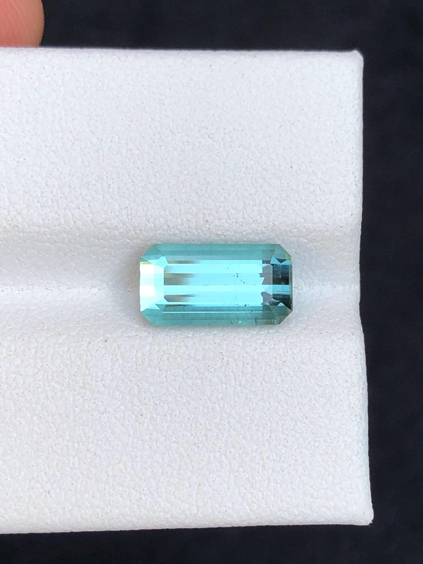 Ocean Blue Tourmaline Faceted 2.40 ct - Gemstone for Rings
