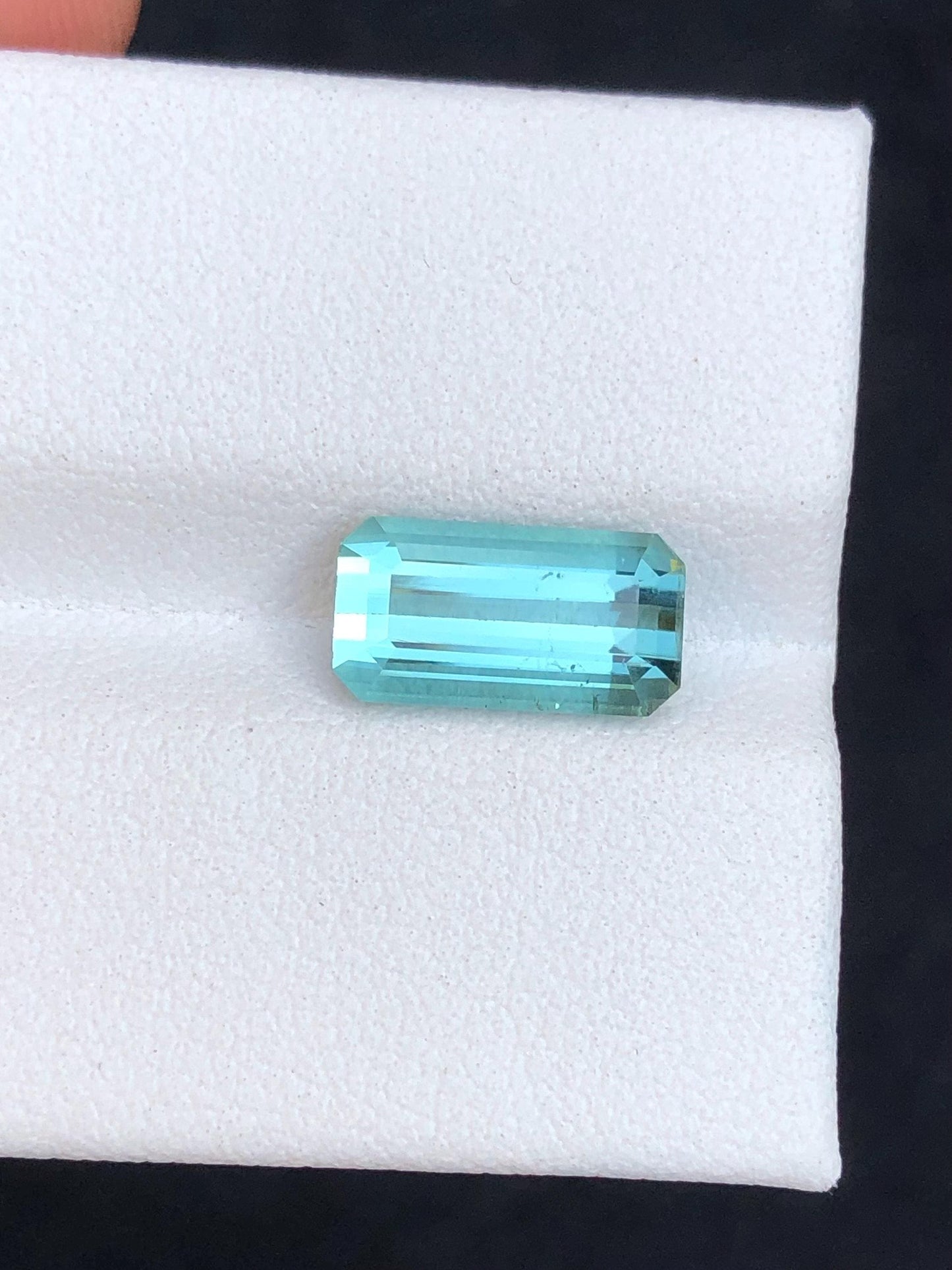 Ocean Blue Tourmaline Faceted 2.40 ct - Gemstone for Rings