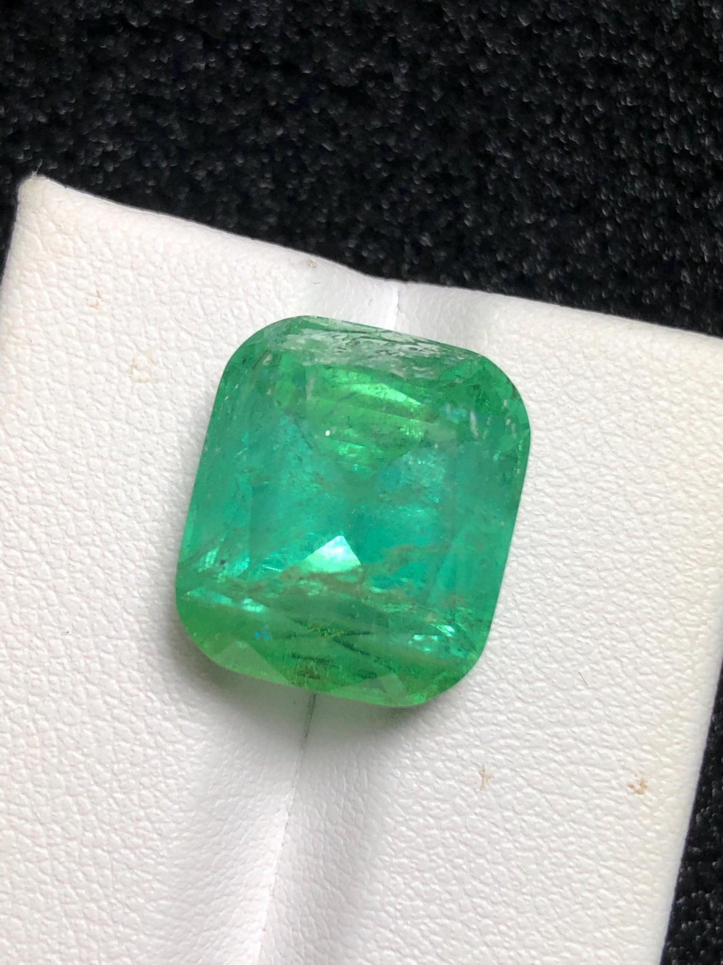 Mint Green Tourmaline Faceted 15 ct - Natural Gemstone for Jewelry