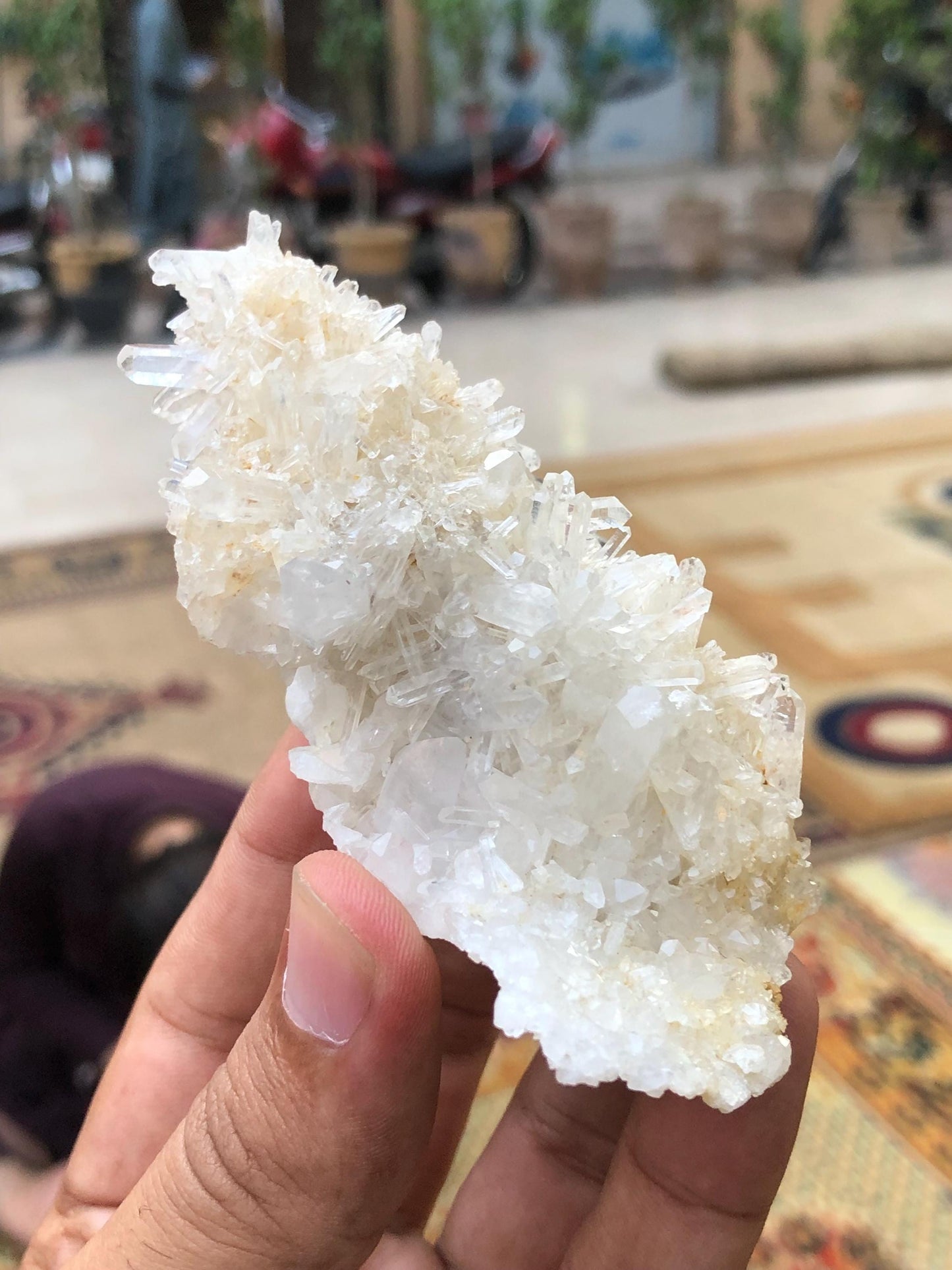 Quartz Crystal Specimen 135 g - Collector Specimen
