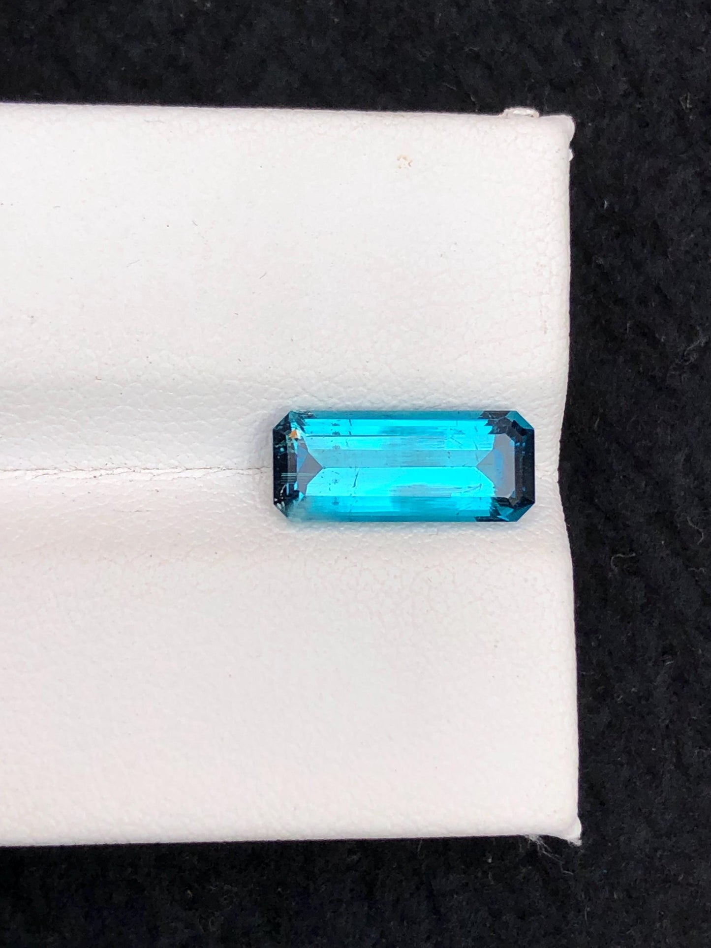 Neon Blue Tourmaline Faceted 2.50 ct - Natural Gemstone for Jewelry from Afghanistan