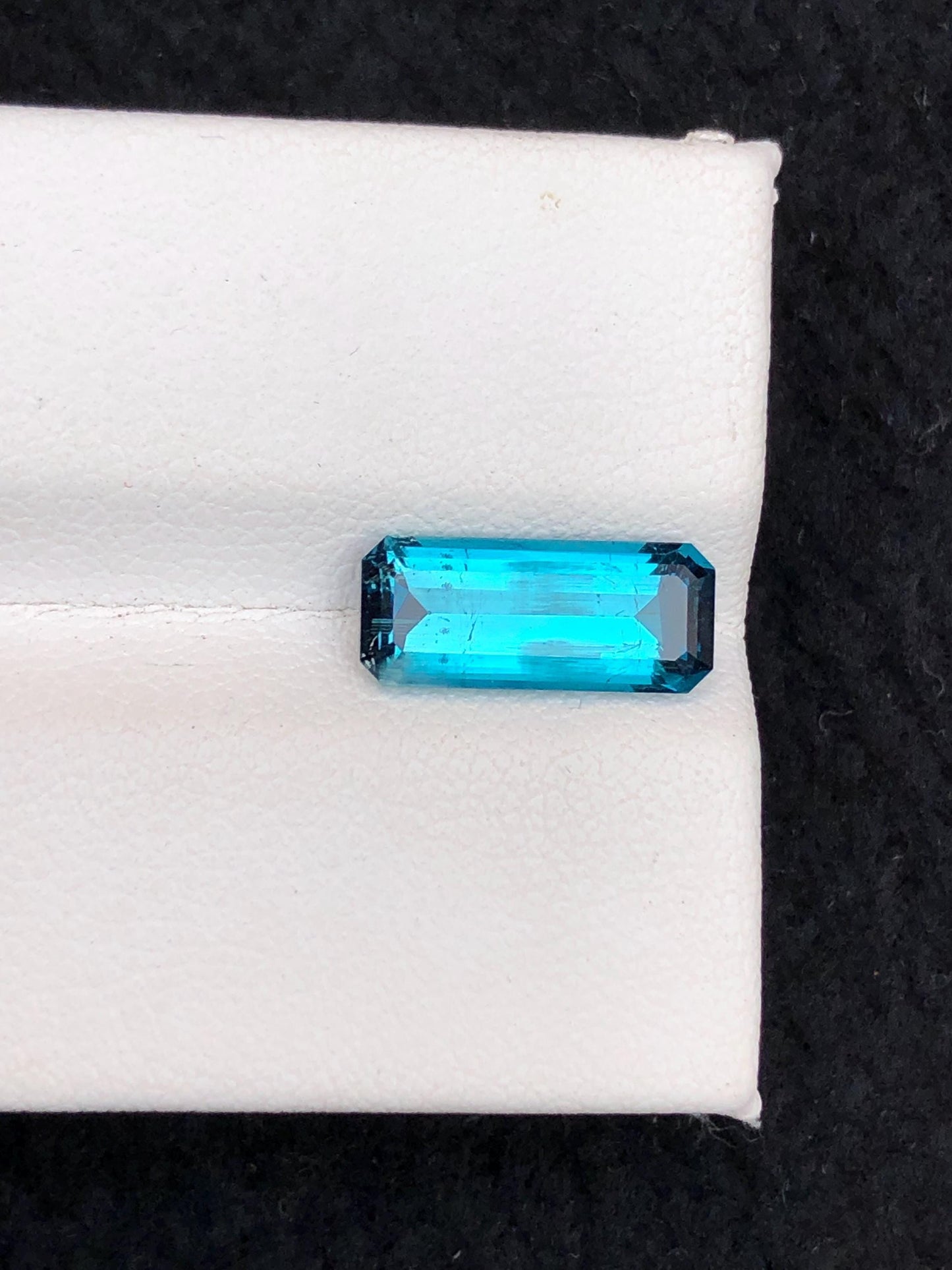 Neon Blue Tourmaline Faceted 2.50 ct - Natural Gemstone for Jewelry from Afghanistan