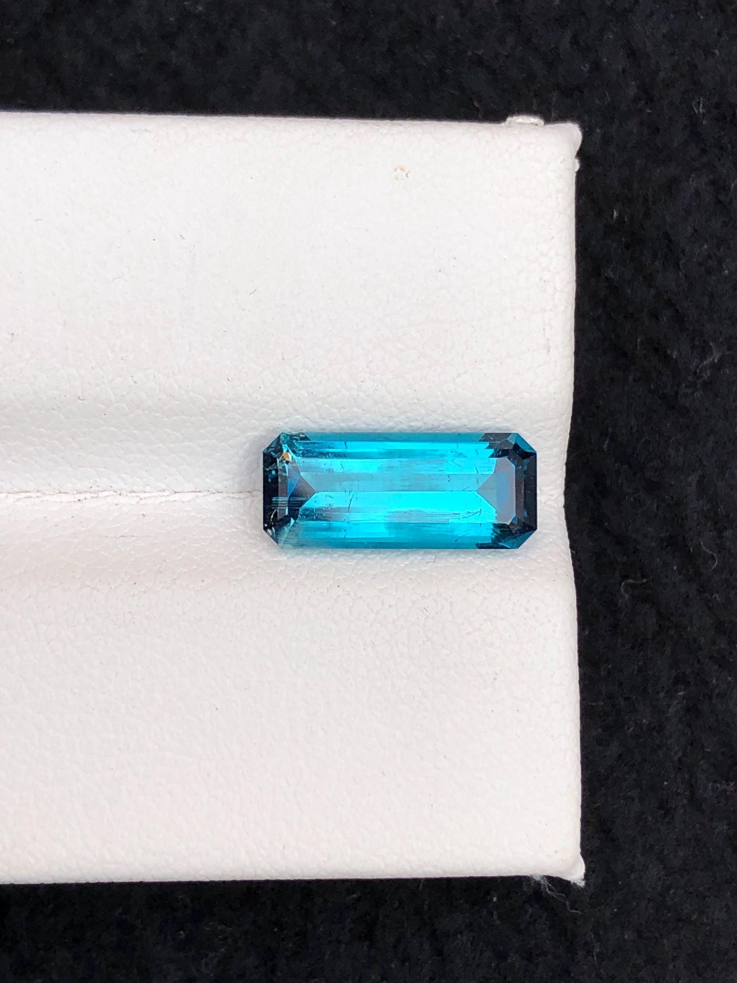 Neon Blue Tourmaline Faceted 2.50 ct - Natural Gemstone for Jewelry from Afghanistan