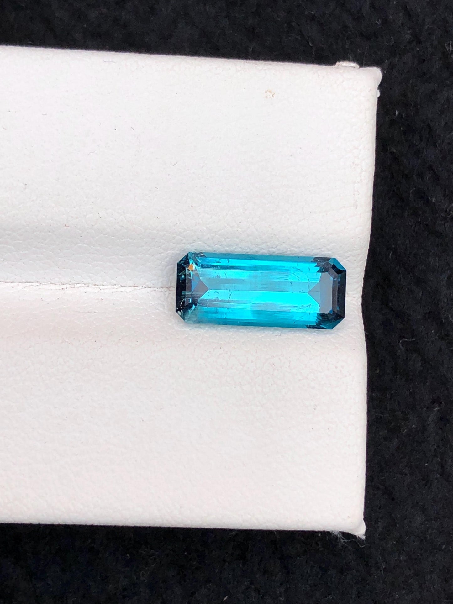 Neon Blue Tourmaline Faceted 2.50 ct - Natural Gemstone for Jewelry from Afghanistan
