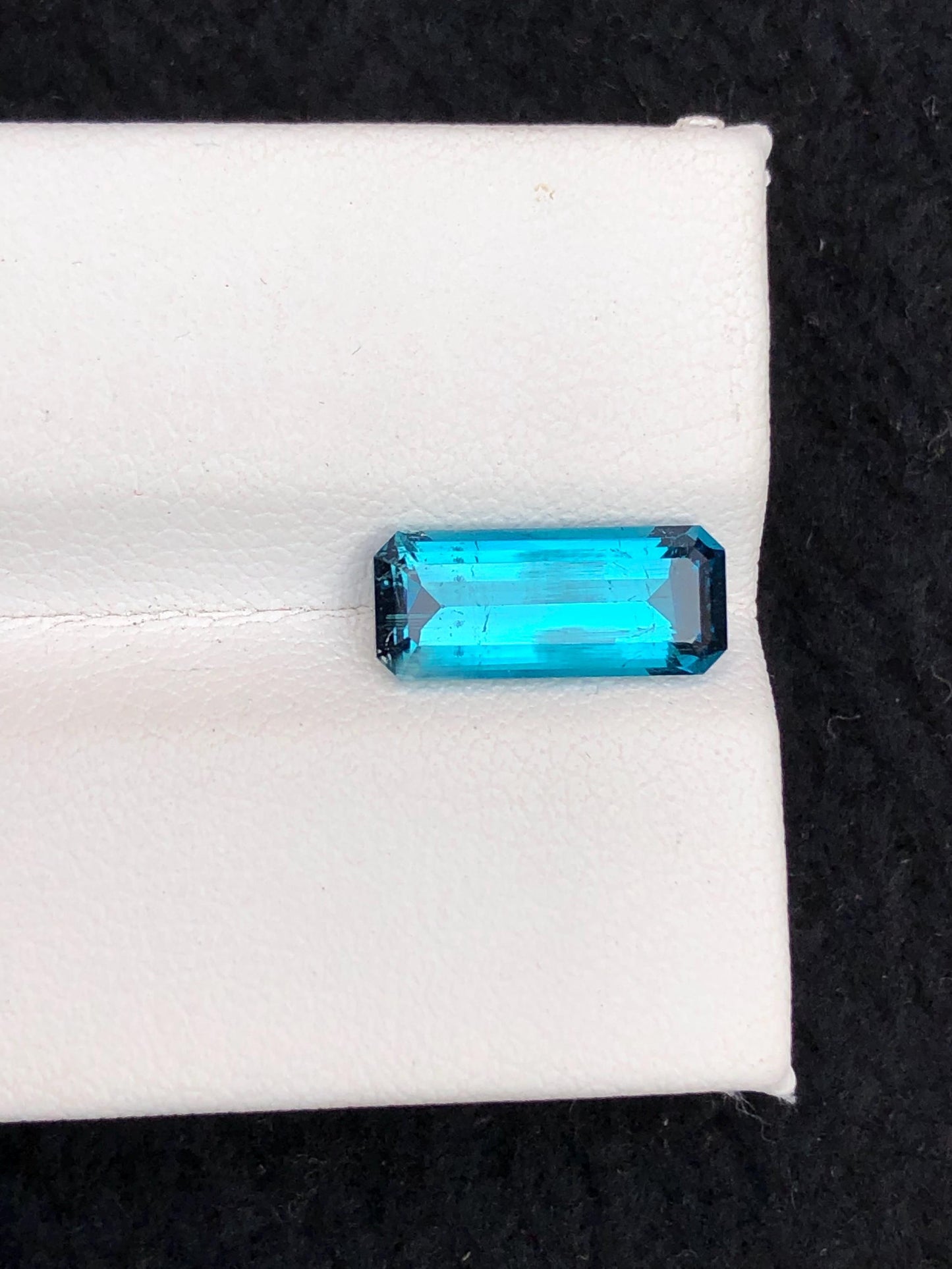Neon Blue Tourmaline Faceted 2.50 ct - Natural Gemstone for Jewelry from Afghanistan