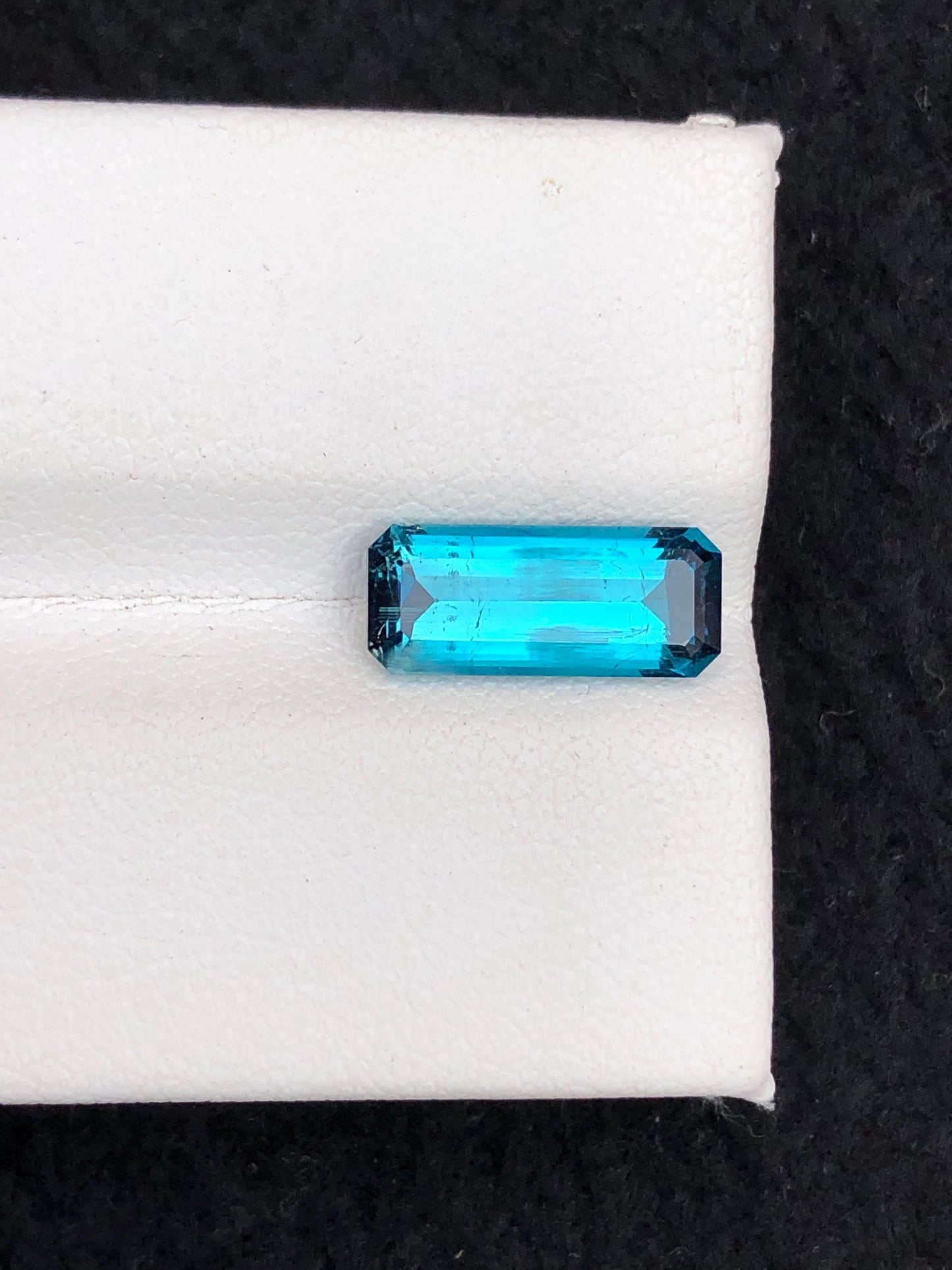 Neon Blue Tourmaline Faceted 2.50 ct - Natural Gemstone for Jewelry from Afghanistan